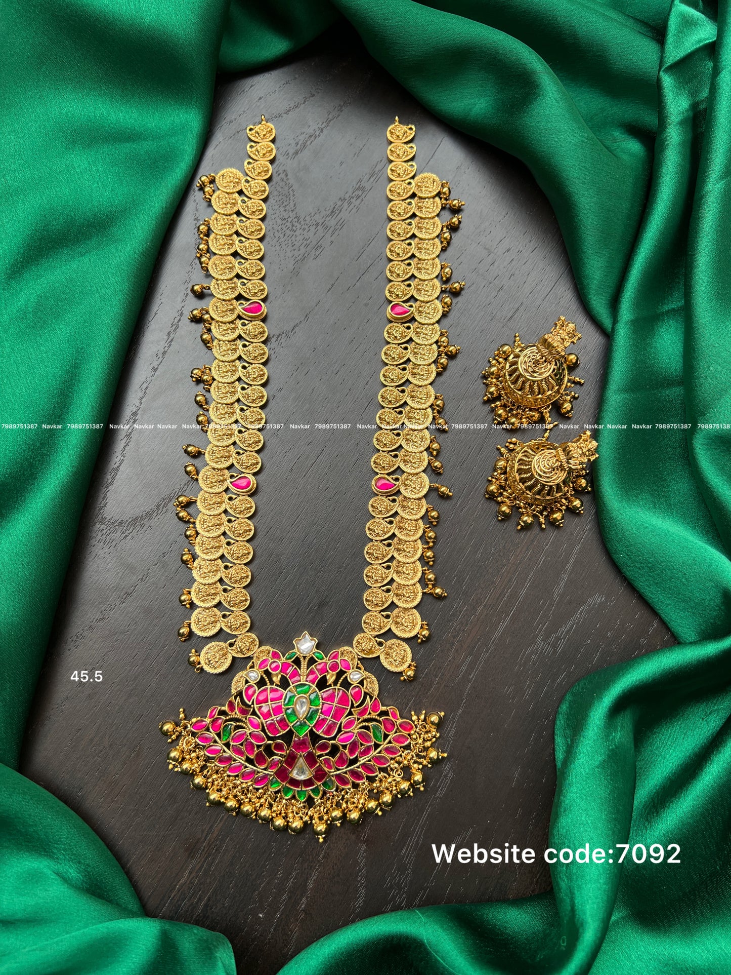 Kundan necklace haram