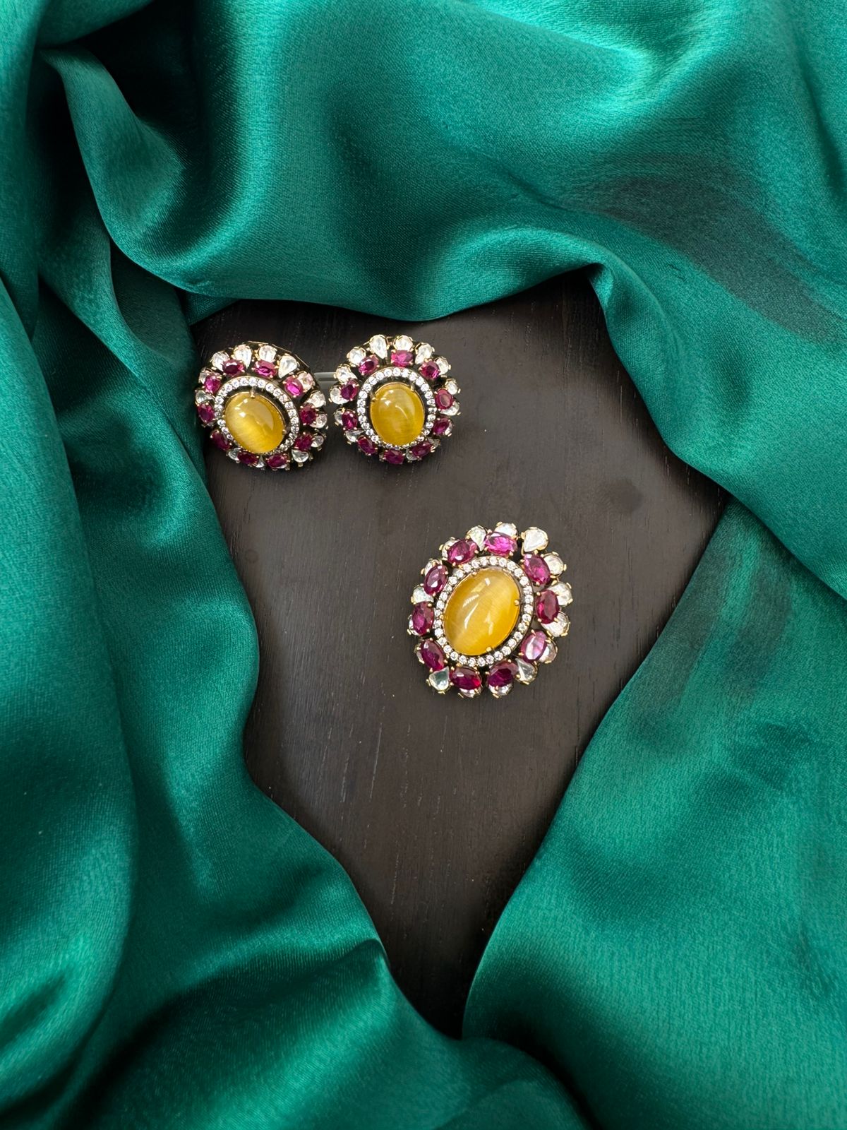 MOSSONITE LOCKET WITH EARRINGS