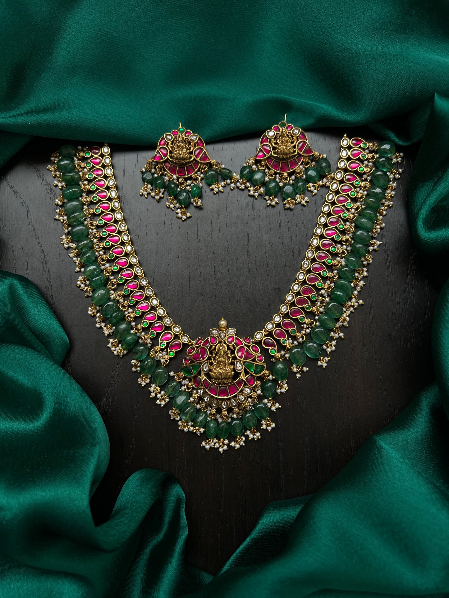 Kundan necklace