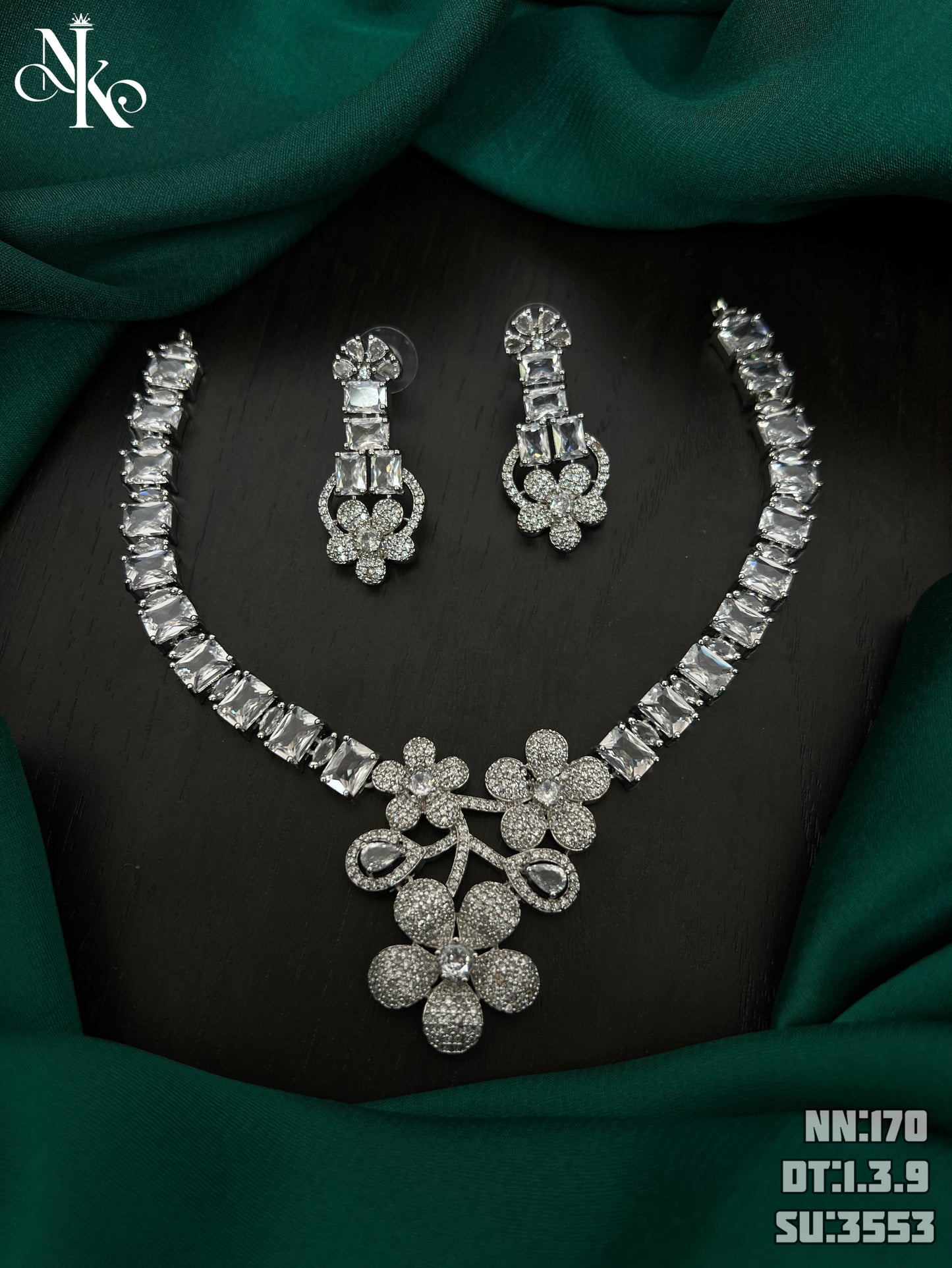 Victoria necklace