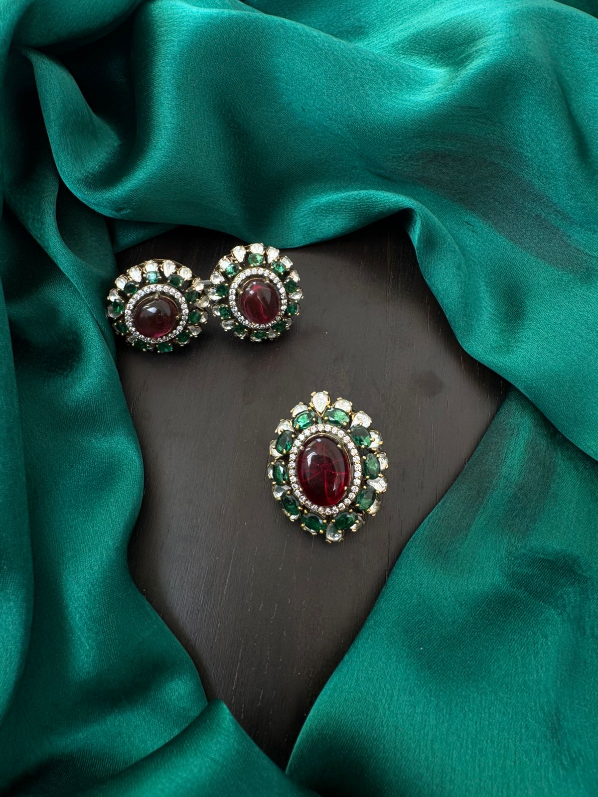 MOSSONITE LOCKET WITH EARRINGS