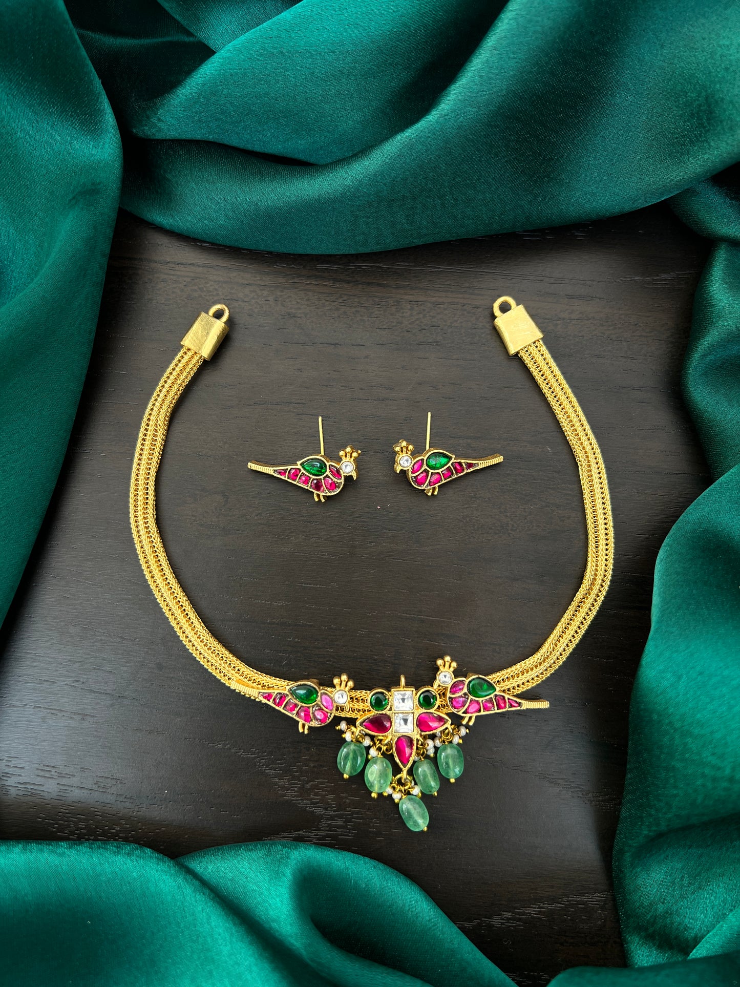 Kundan necklace