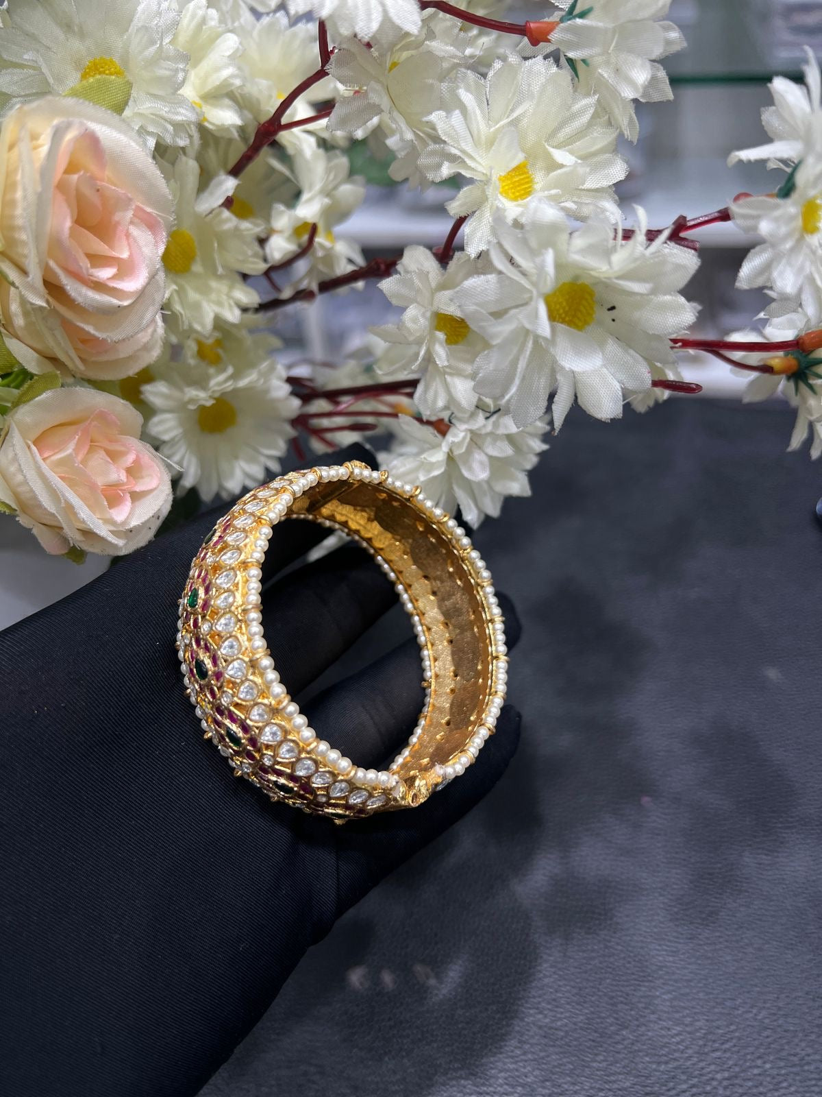 Kundan openable bangle