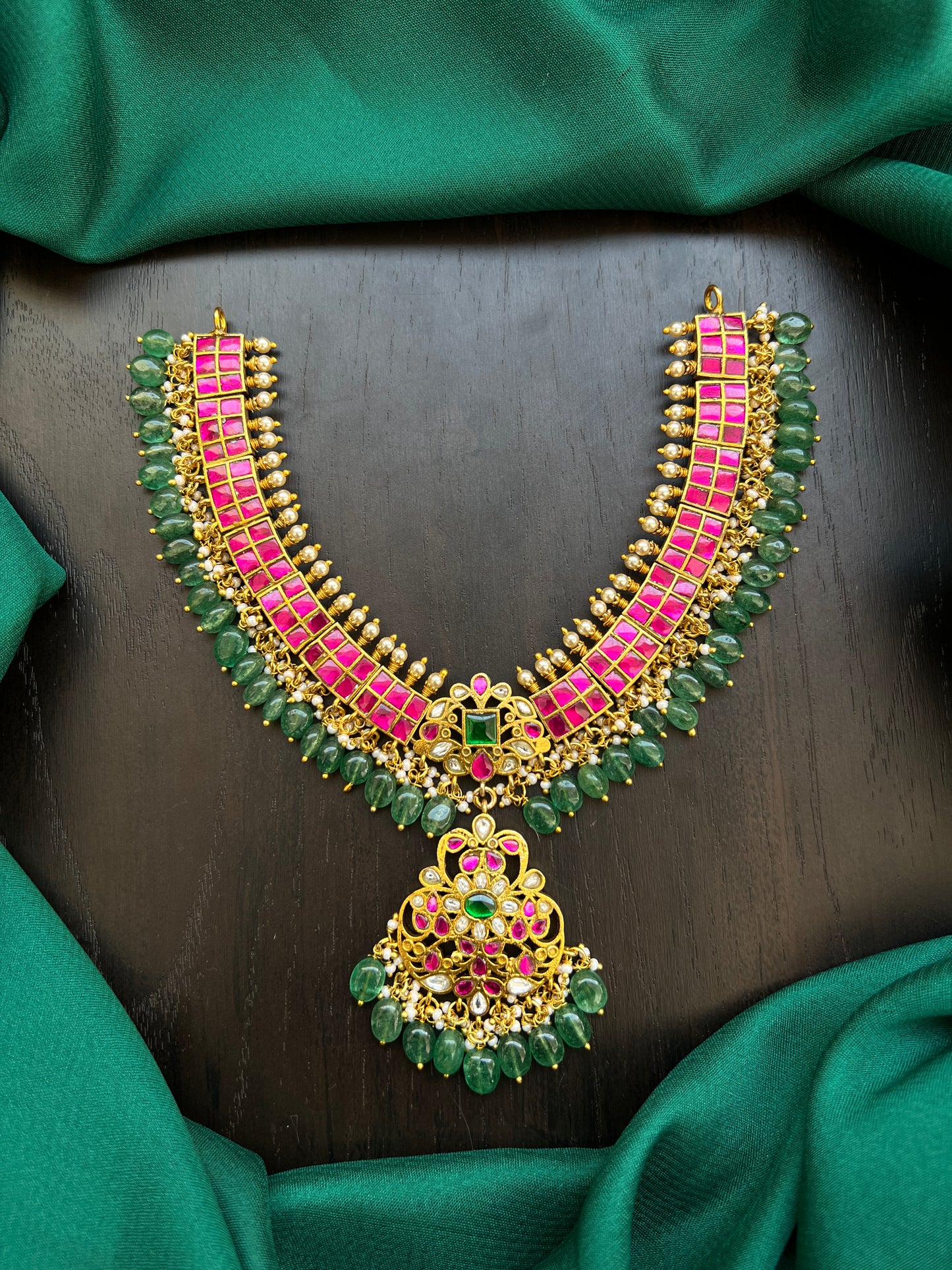Kundan necklace