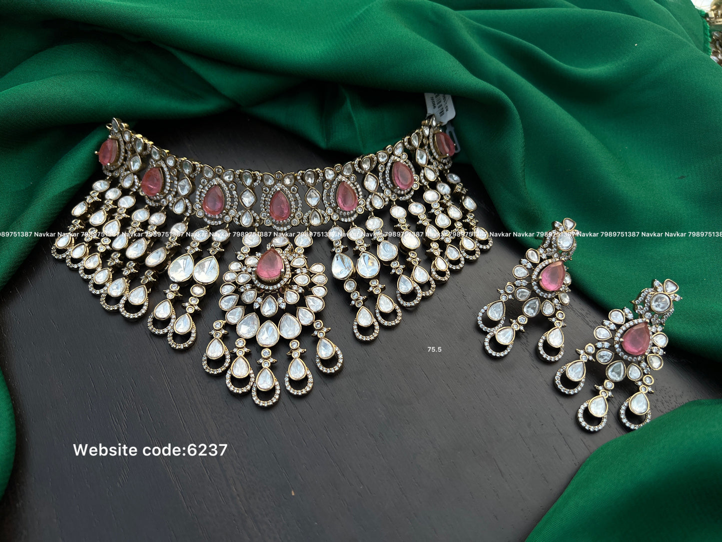 Kundan necklace