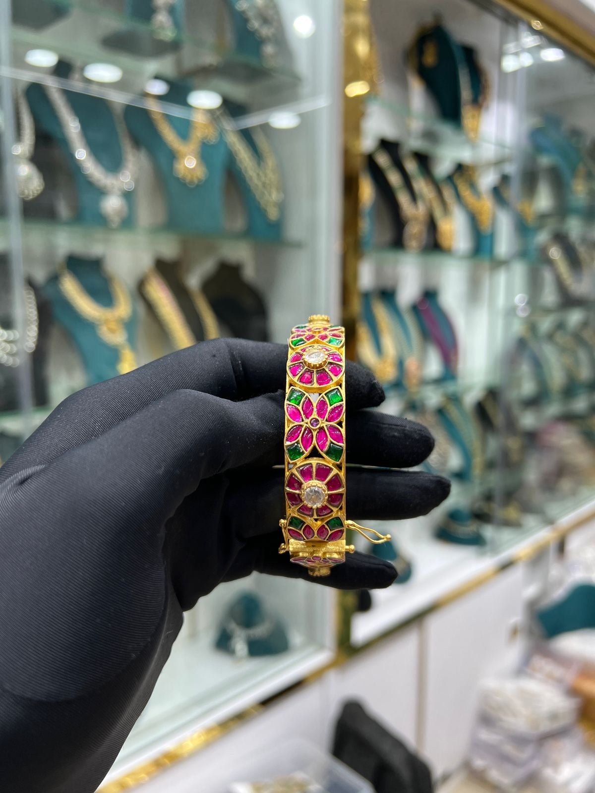Kundan bangle