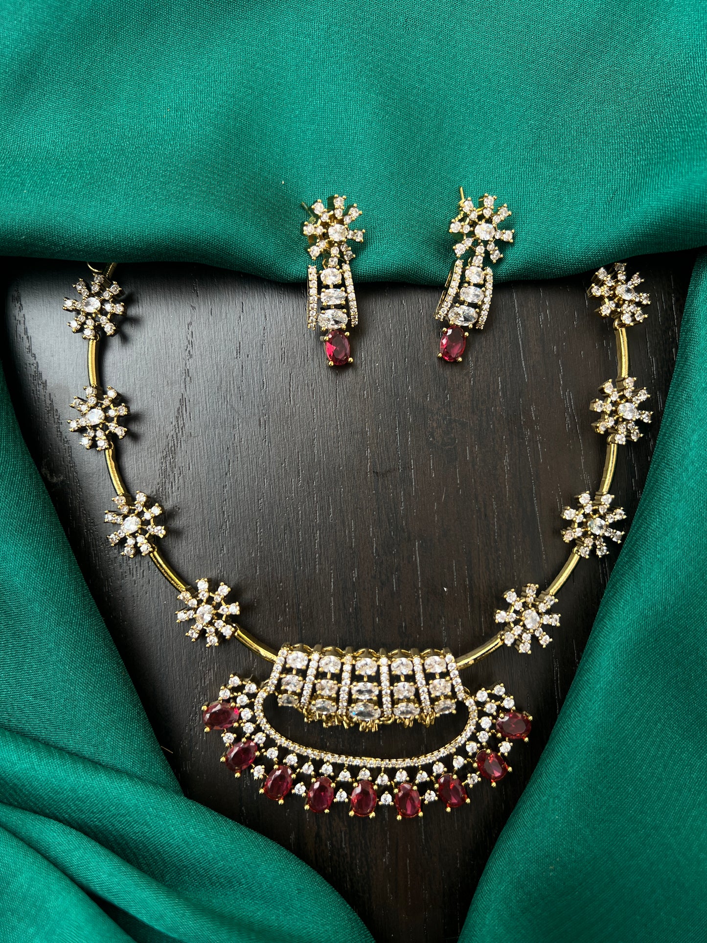 Victorian Kanti necklace