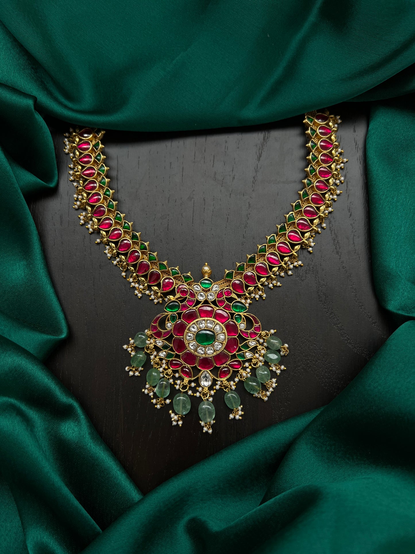 Kundan necklace