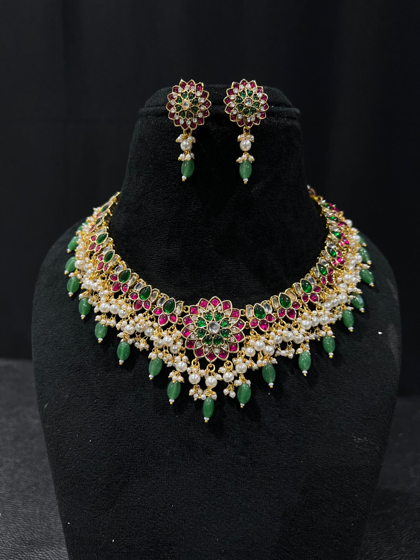 Kundan necklace