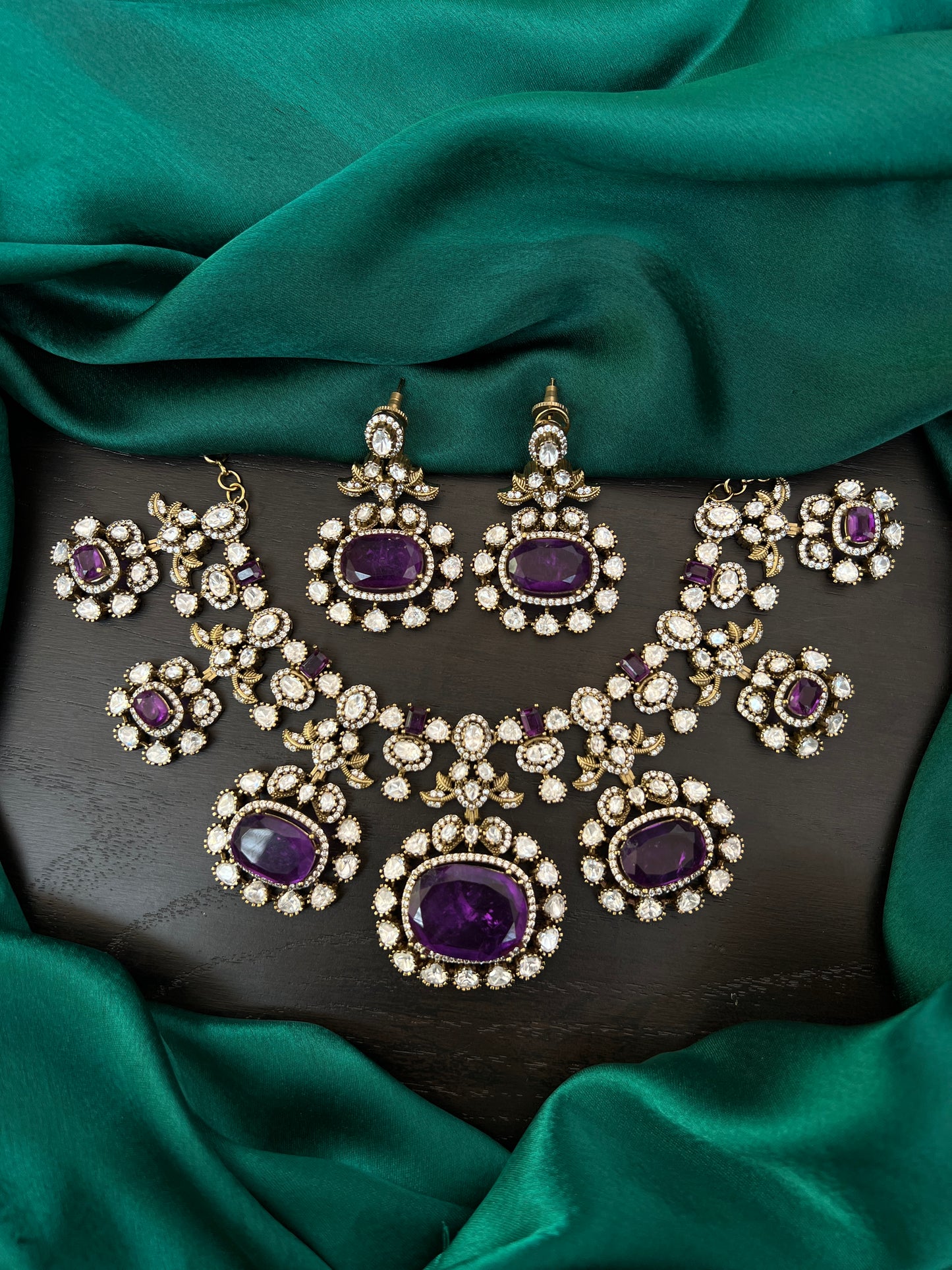 Mossonite haram and earrings