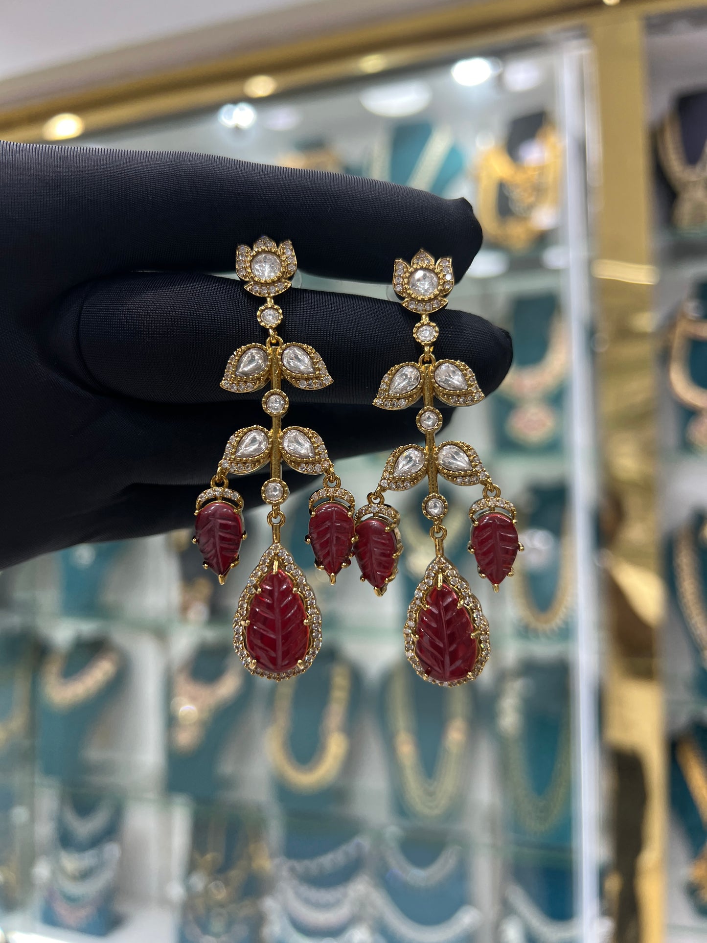 VICTORIAN LEAF EARRINGS