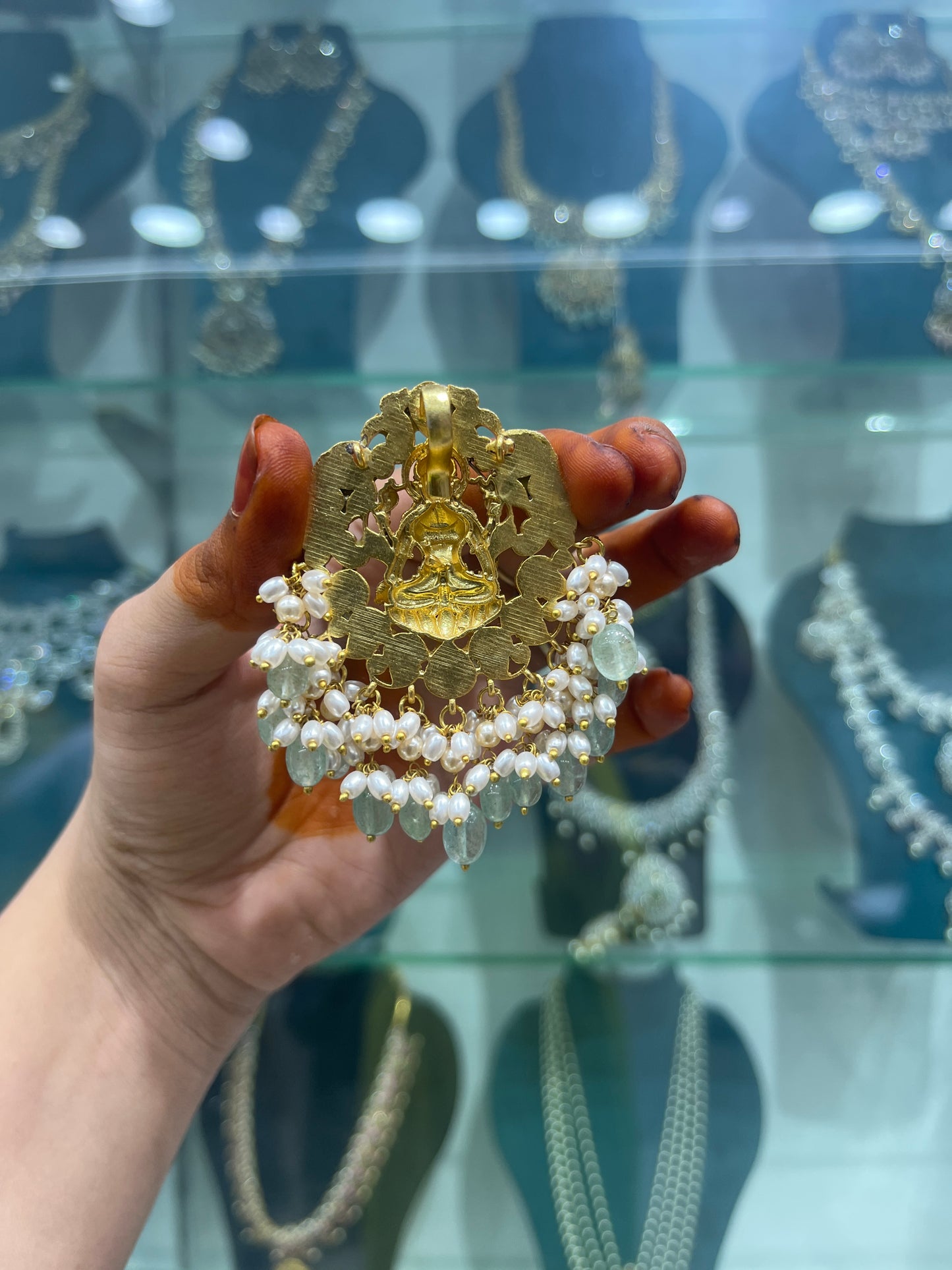 Kundan locket