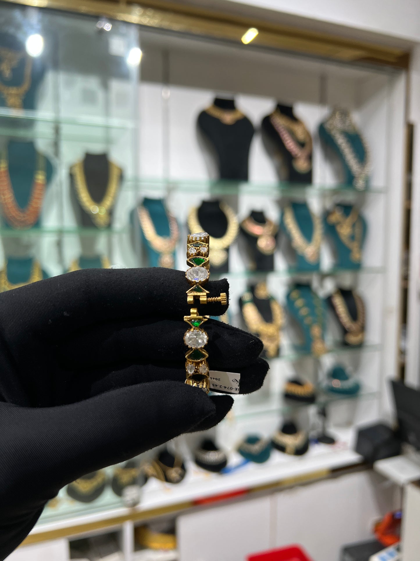 Kundan mossonite bangle