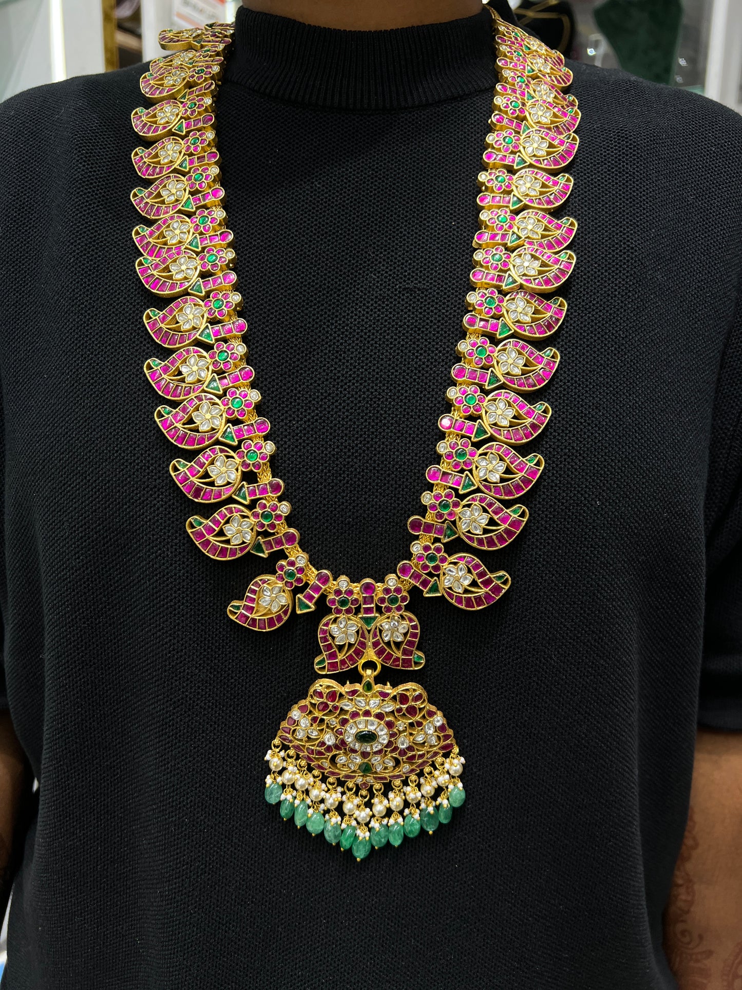 Kundan necklace