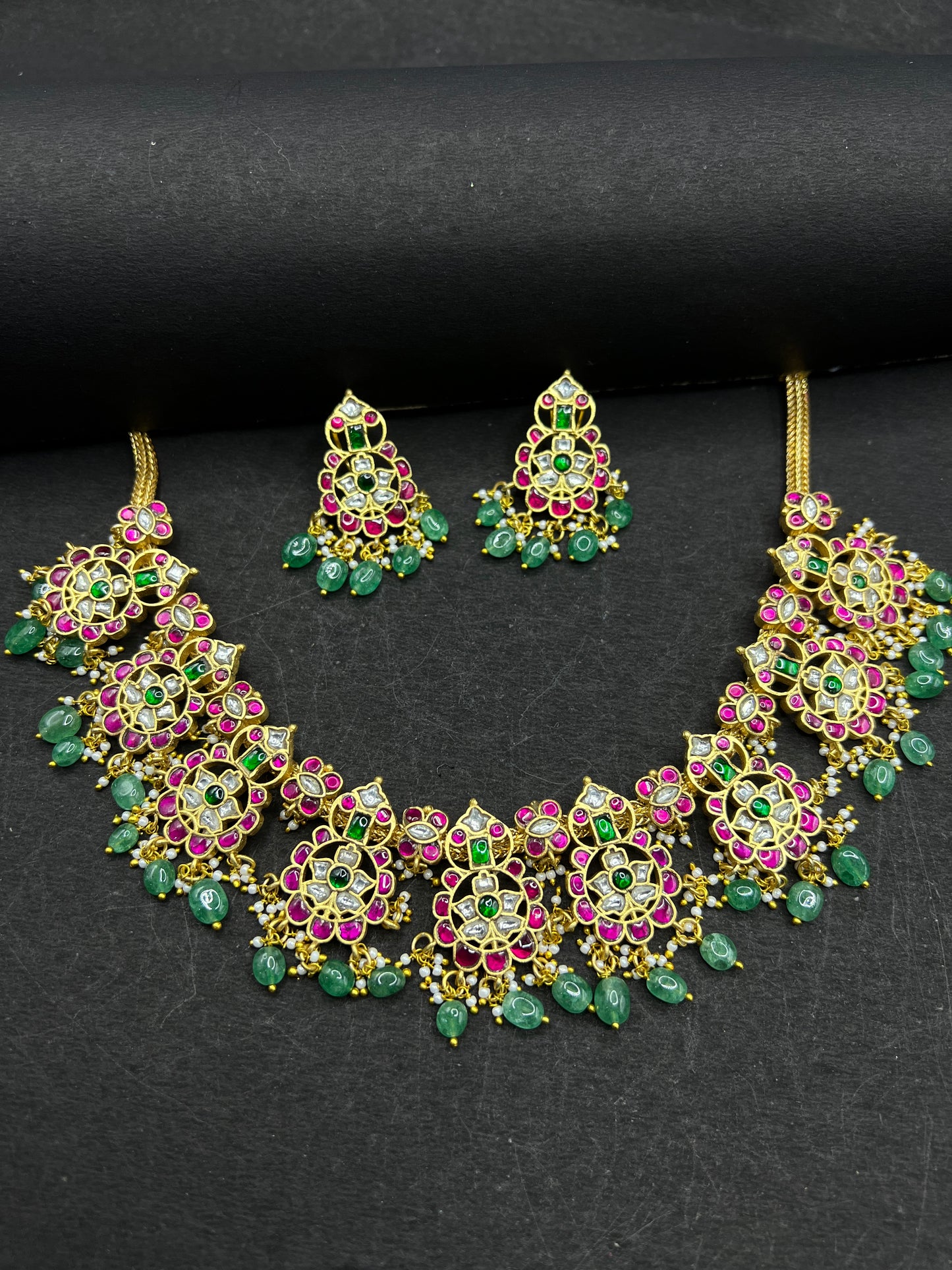 Kundan necklace