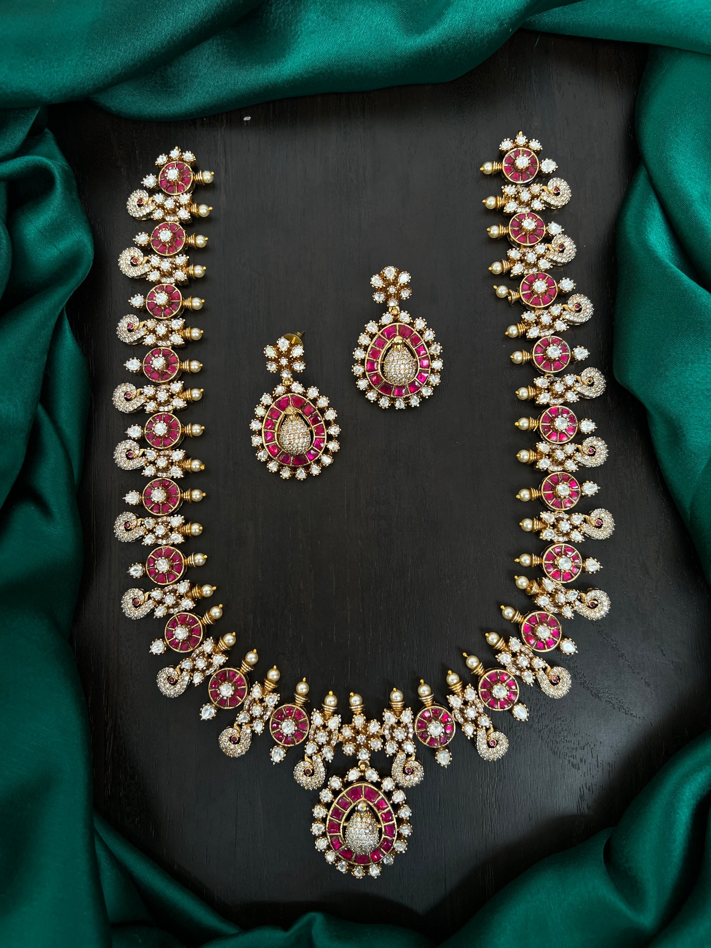 Kundan mossonite haram