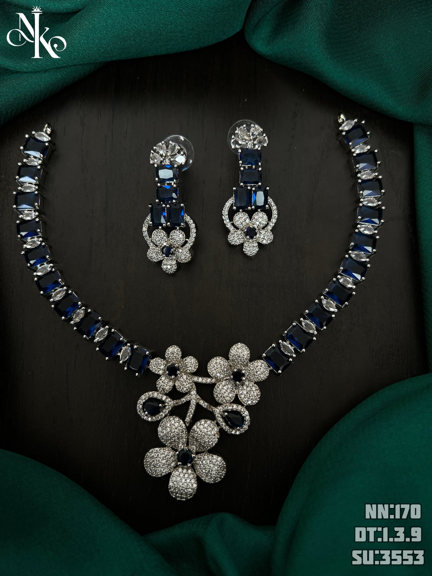 Victoria necklace
