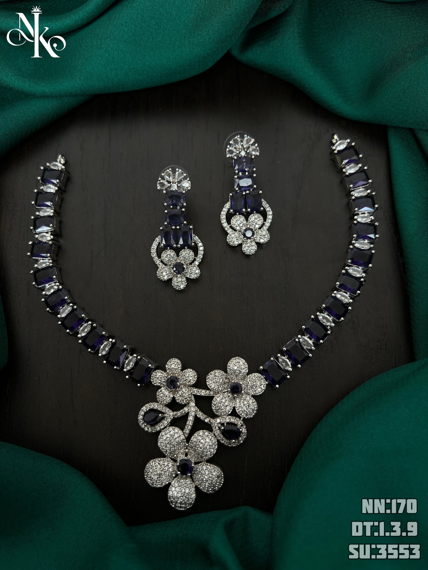 Victoria necklace
