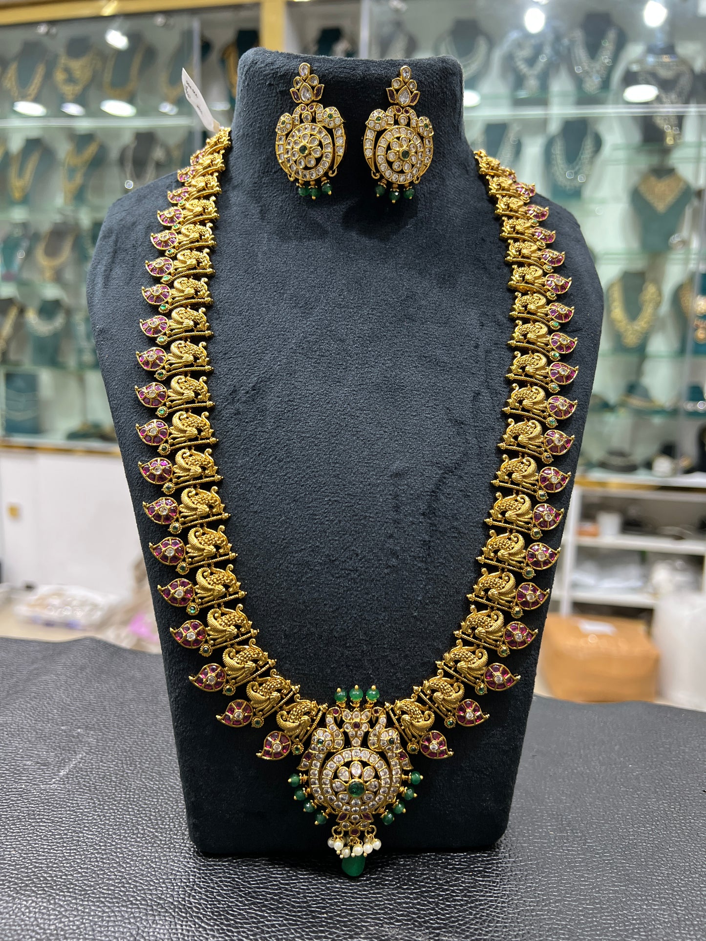 Mat haram and earrings