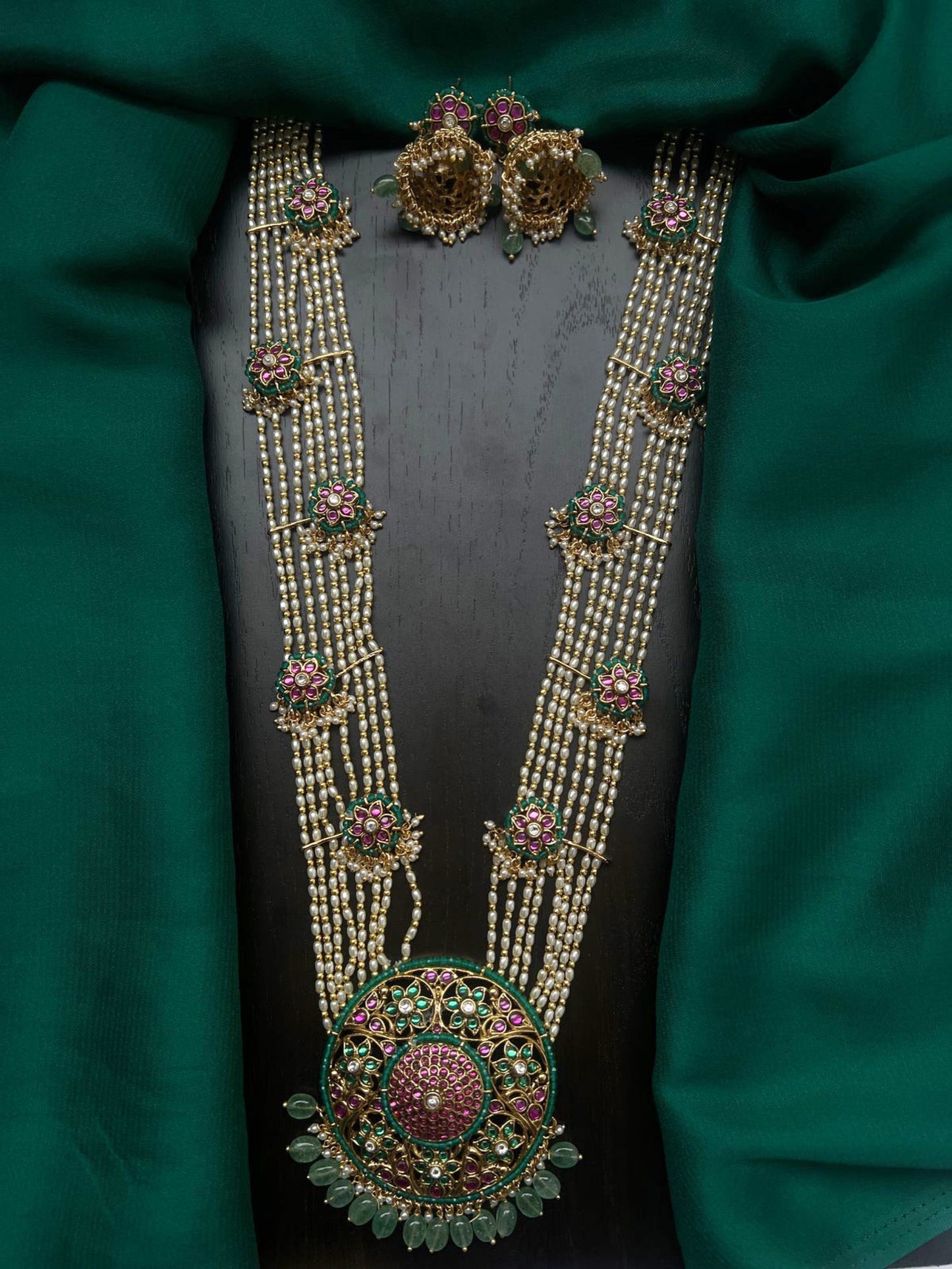 Kundan pearl haram