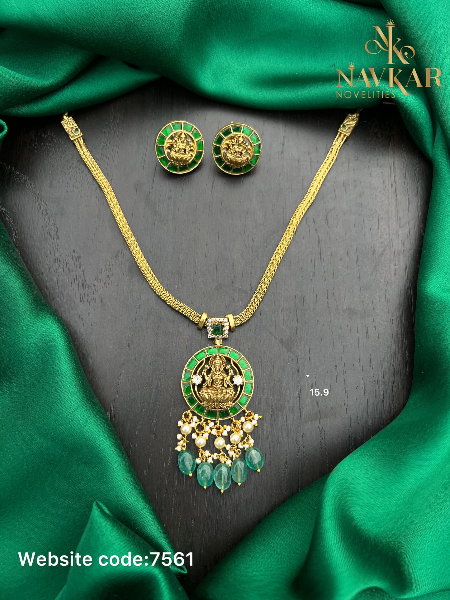 Kundan Nagshi Necklace
