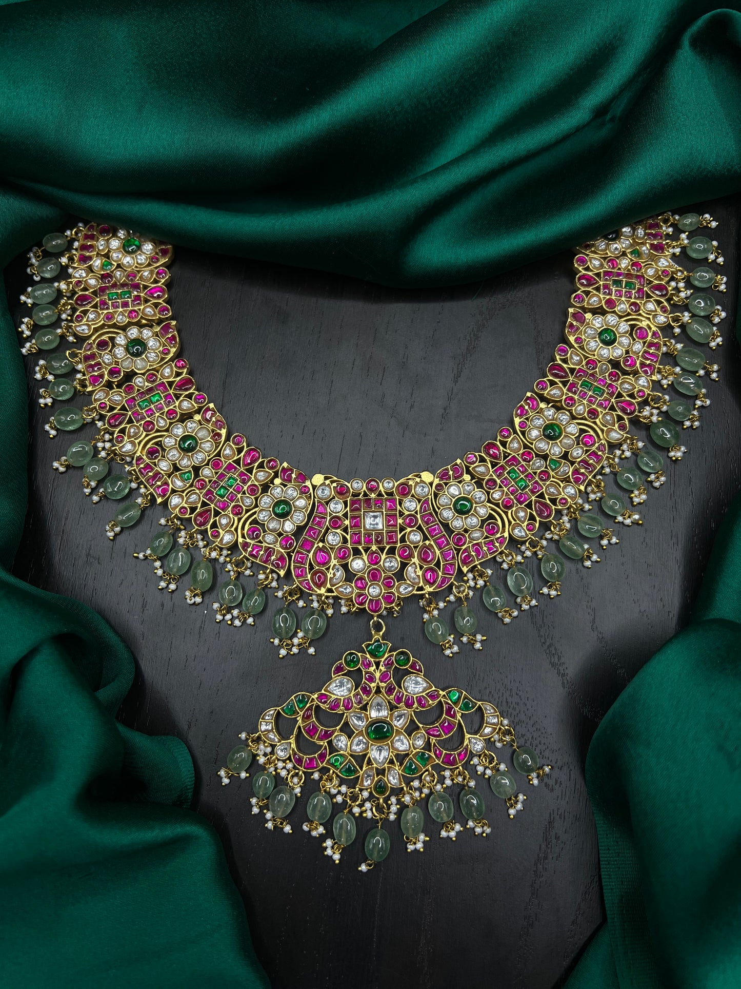 Kundan necklace