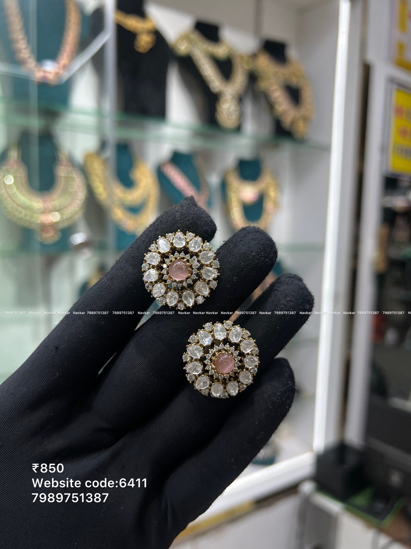 Mossonite earring