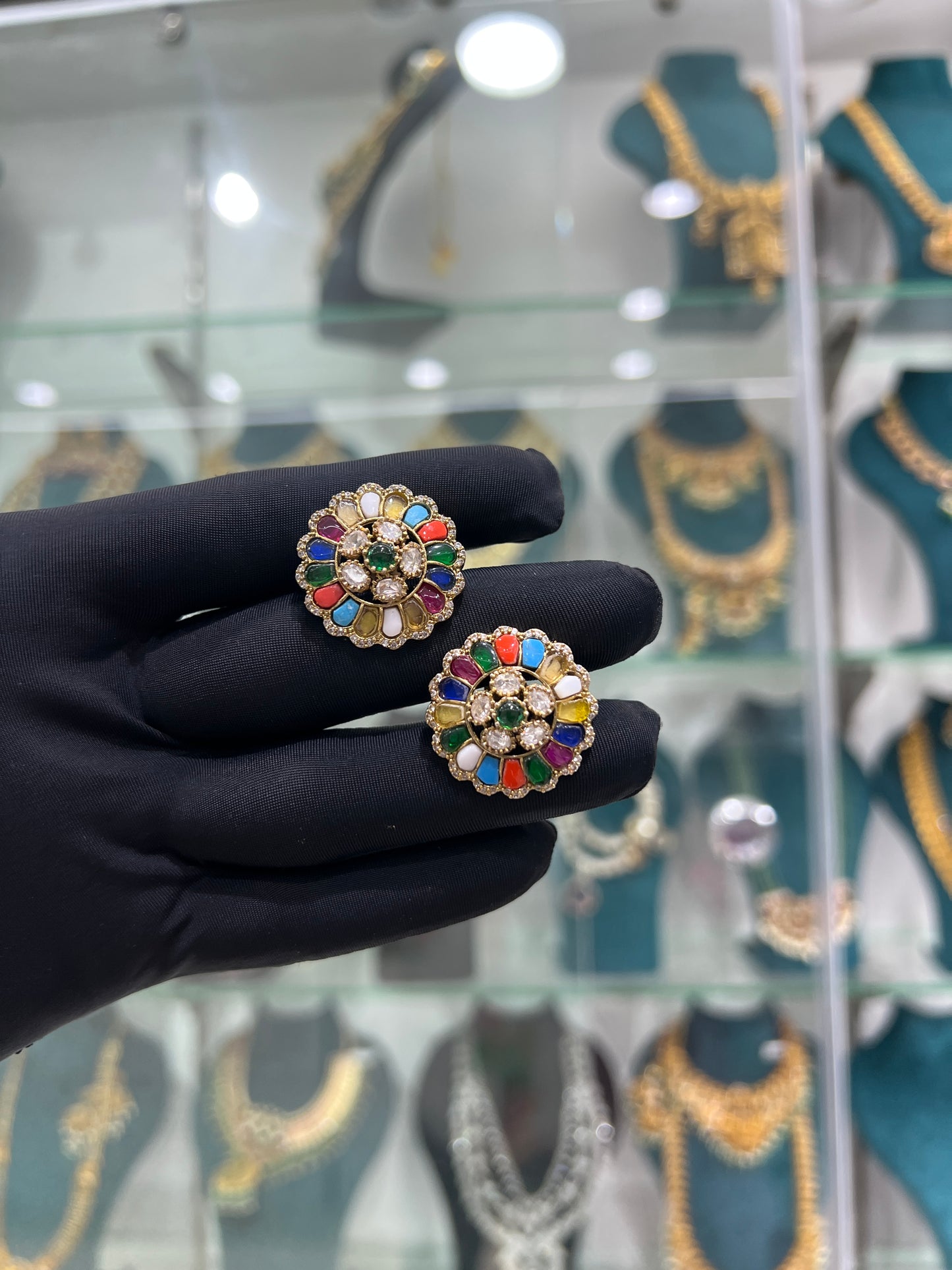 Mossonite studs