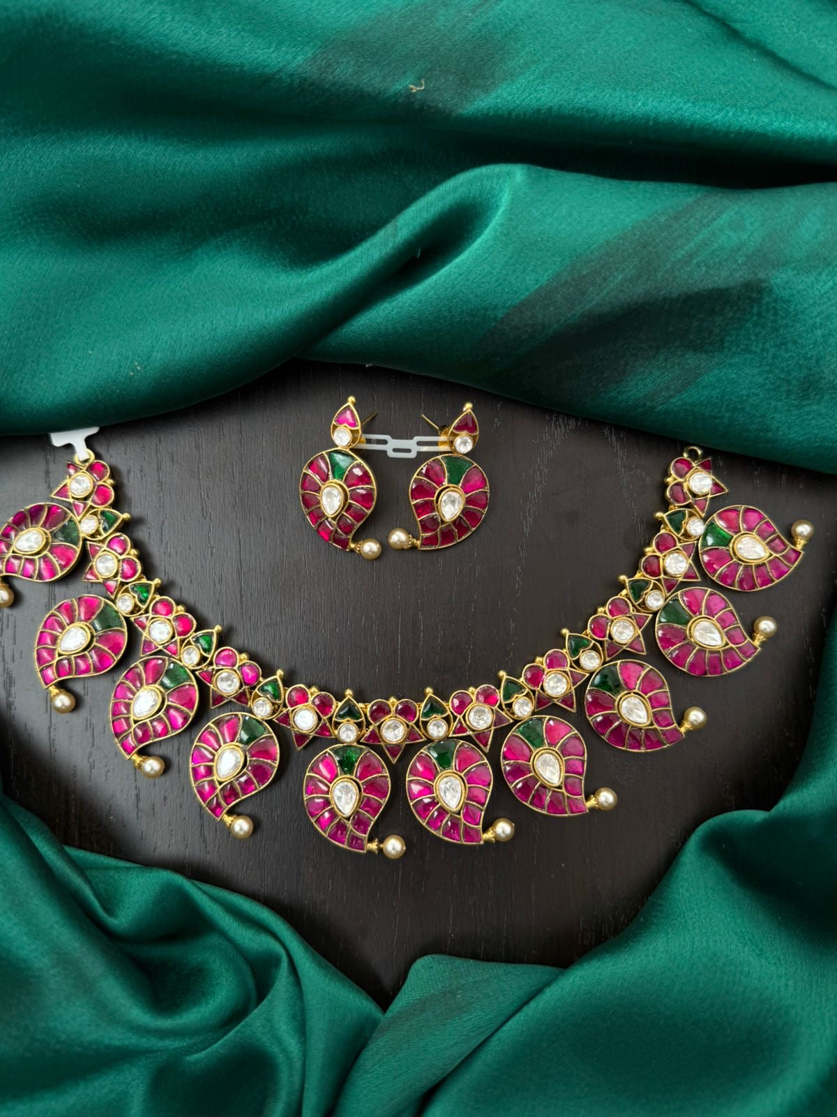 Kundan necklace