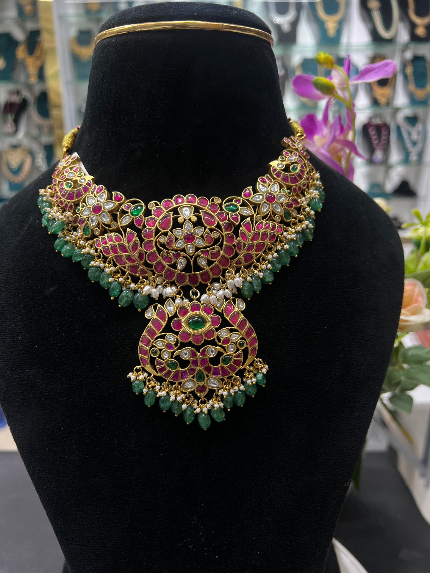 KUNDAN NECKLACE