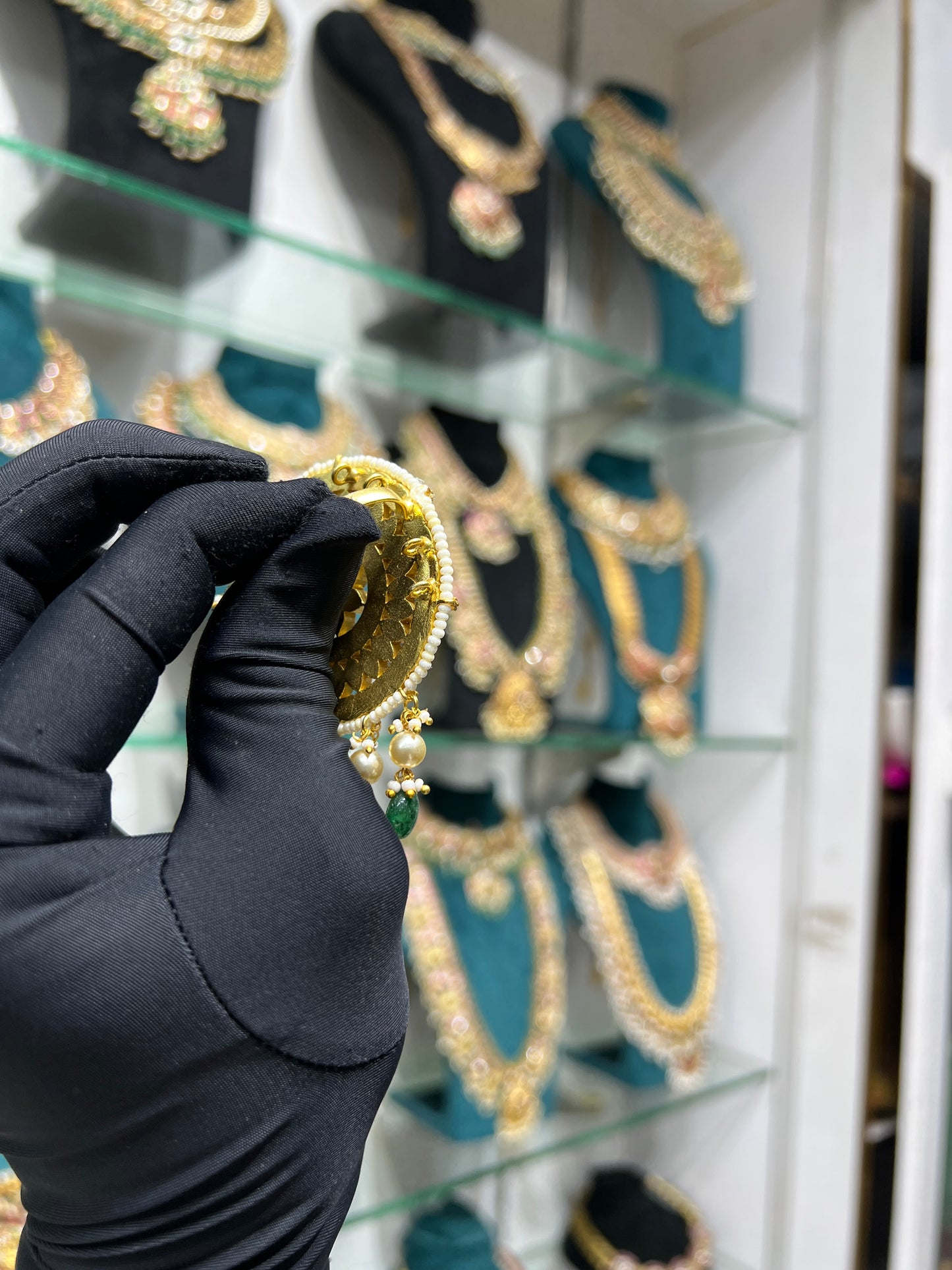 Kundan locket