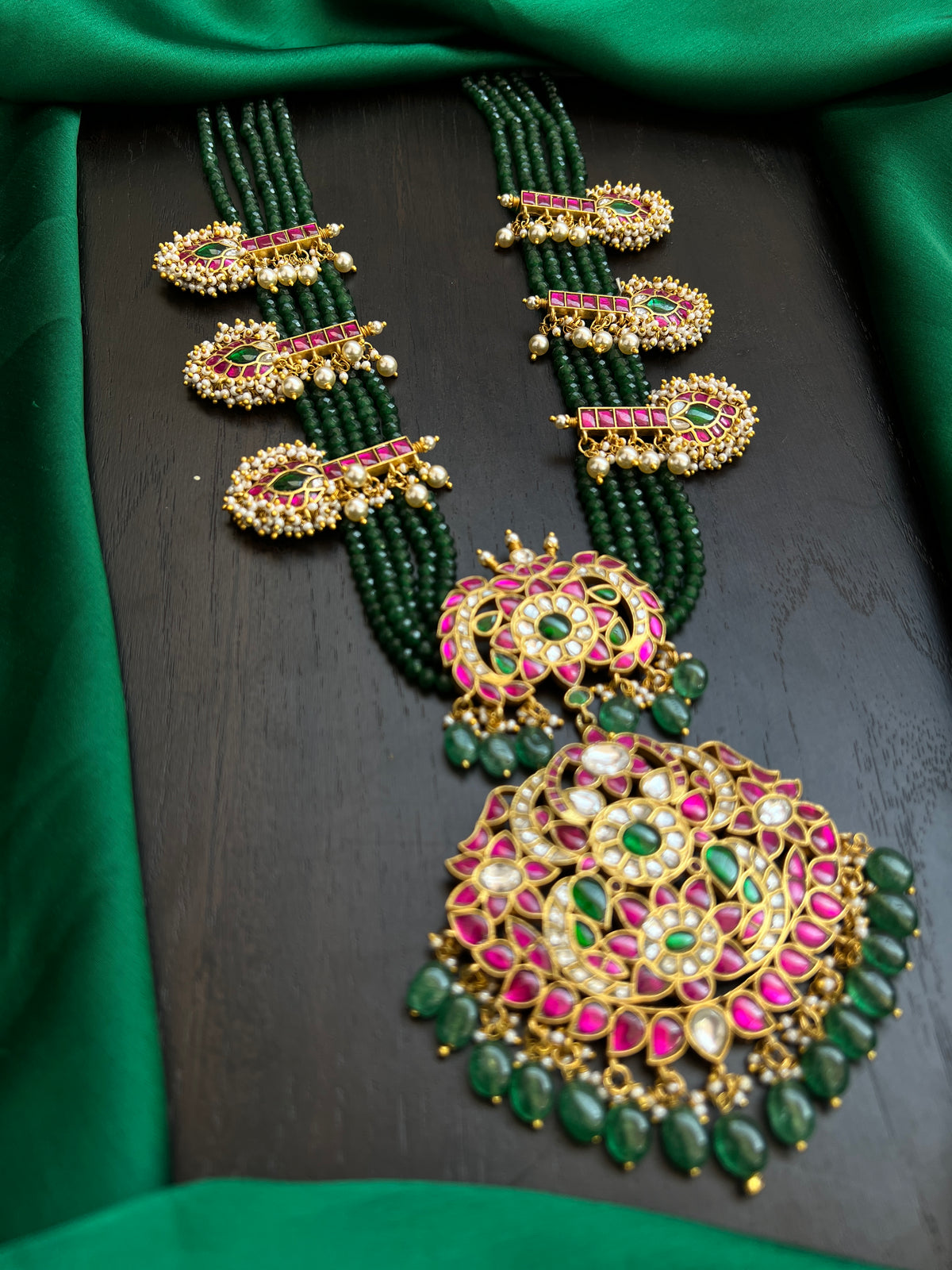 Kundan beads haram