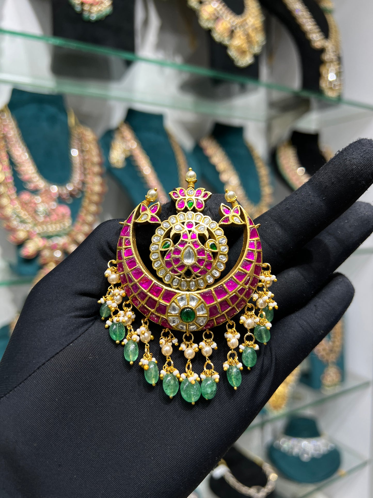 Kundan locket