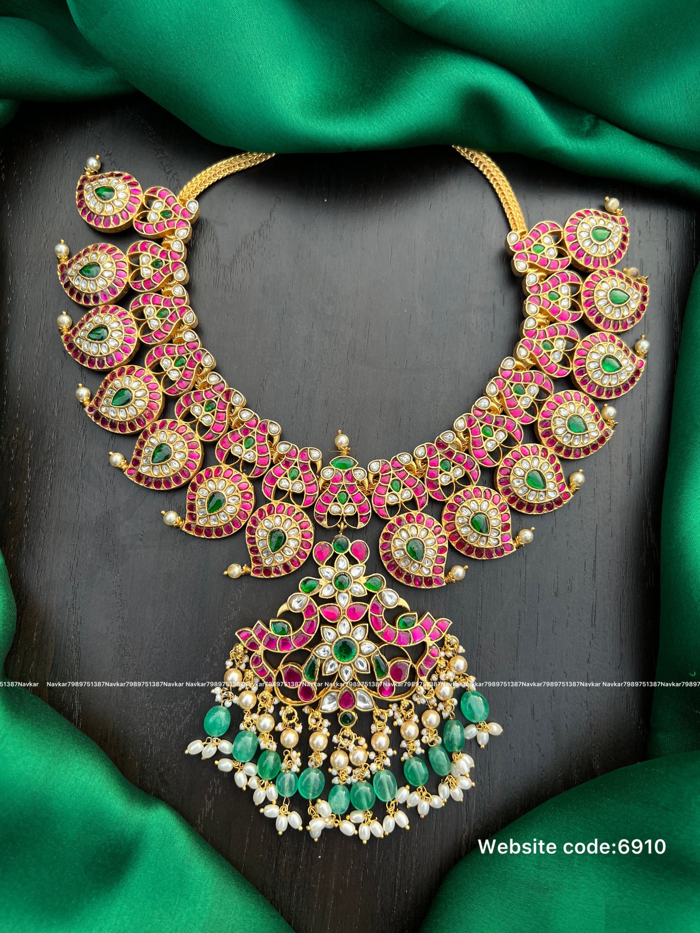 Kundan necklace