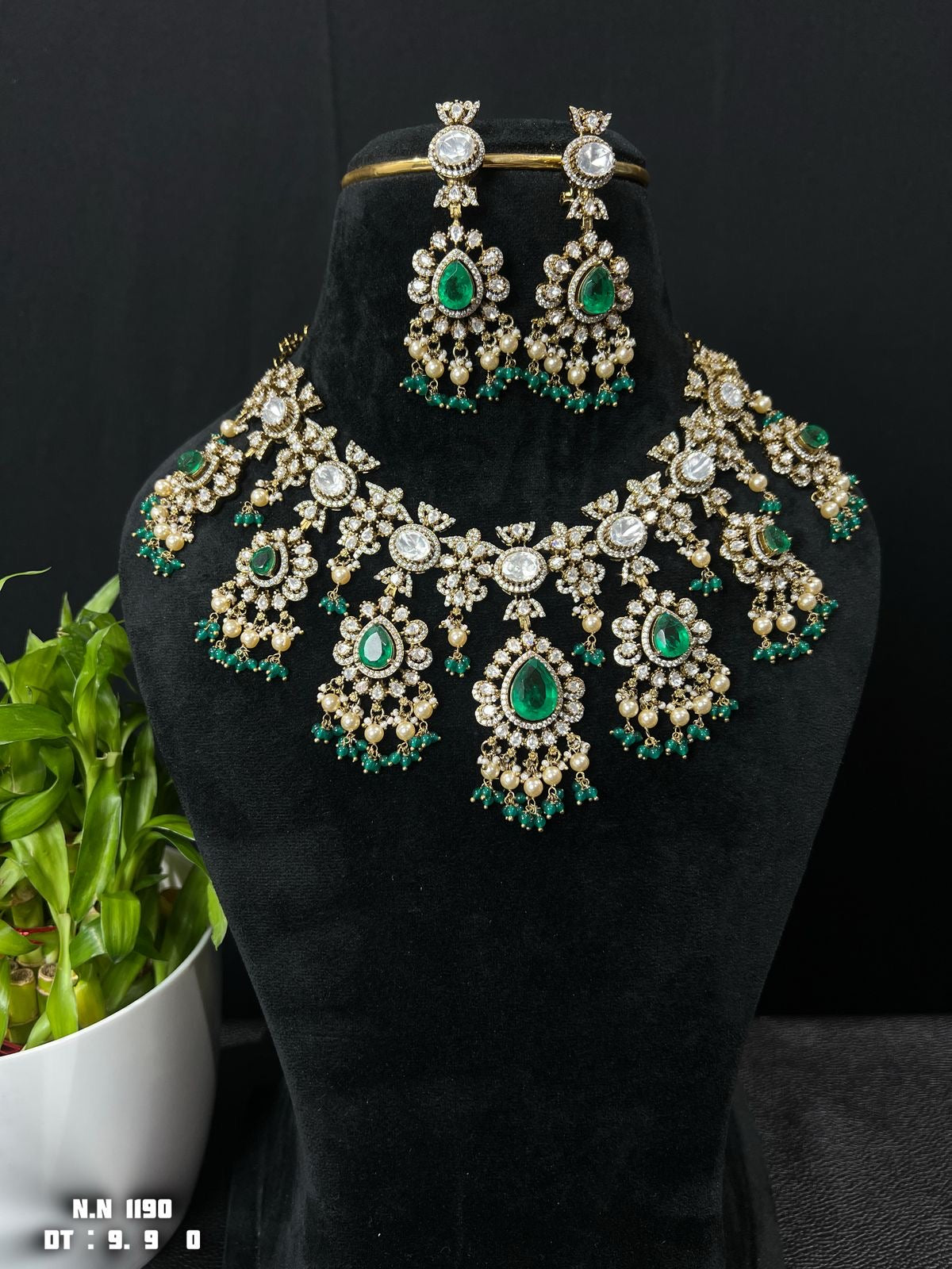 Mossonite chokers