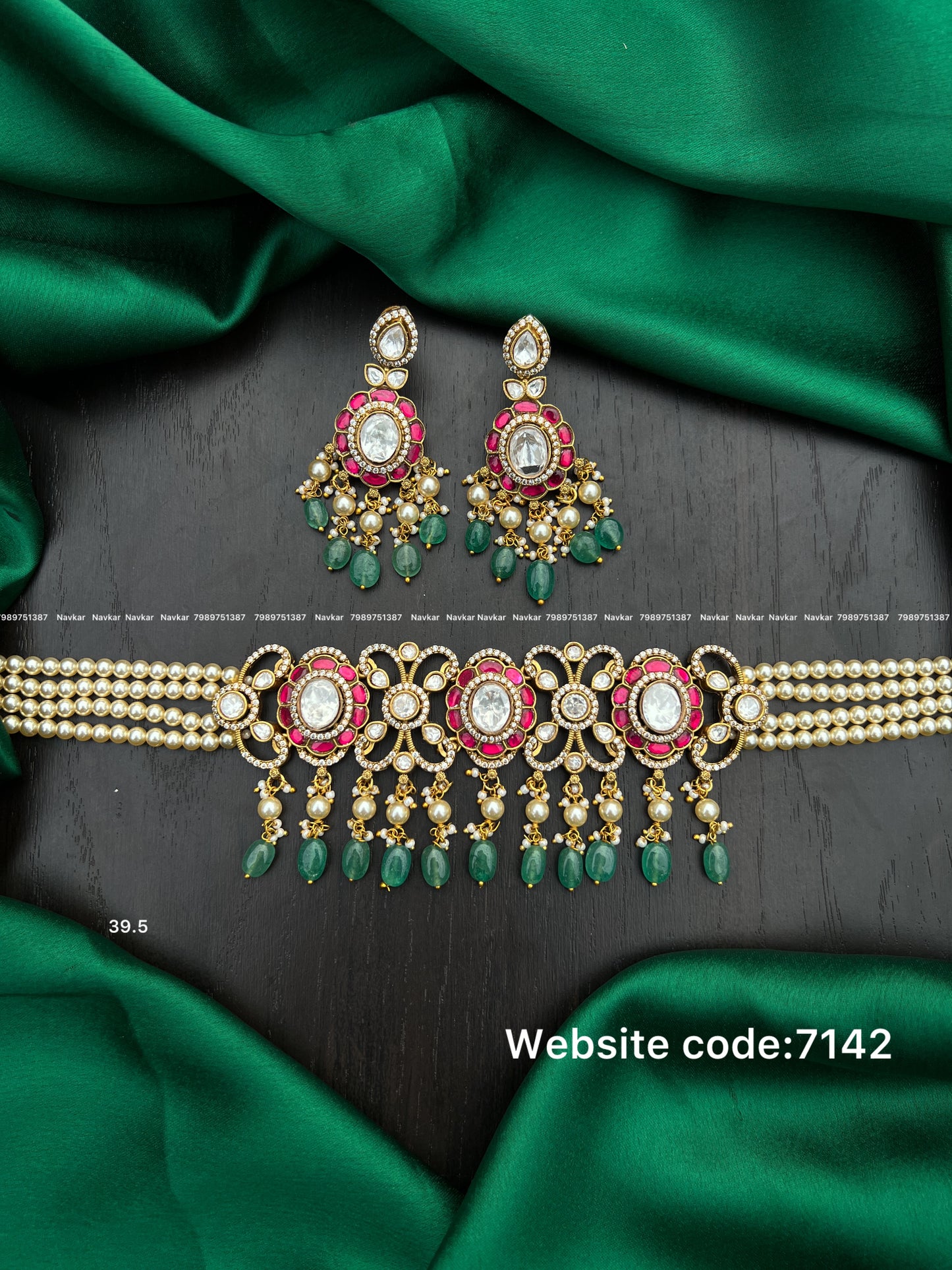 Kundan choker