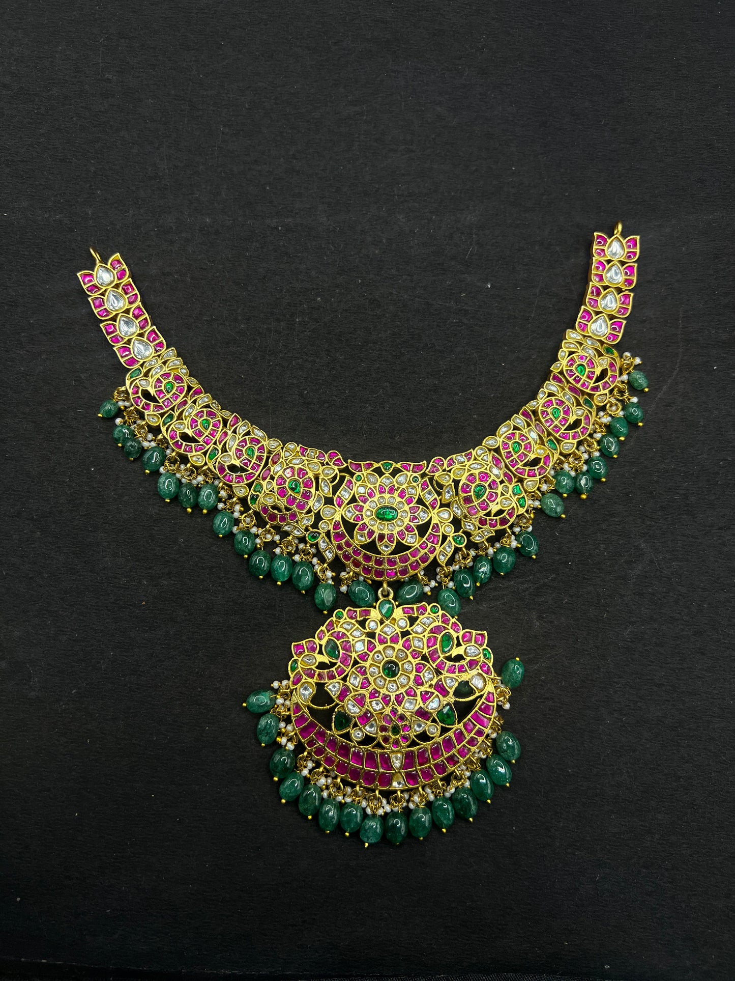 Kundan necklace