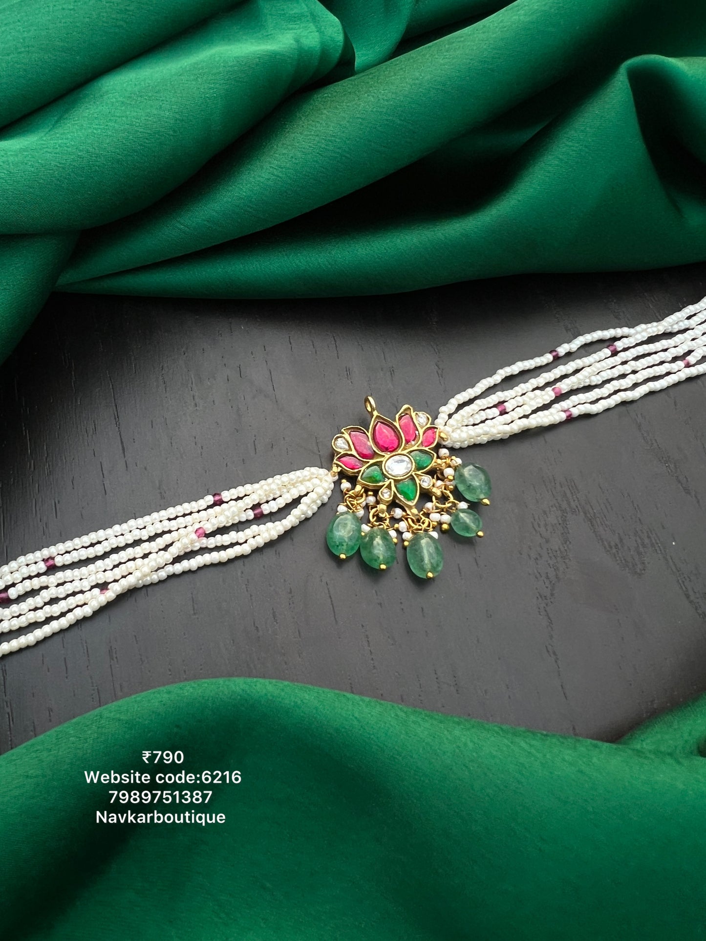 Kundan choker