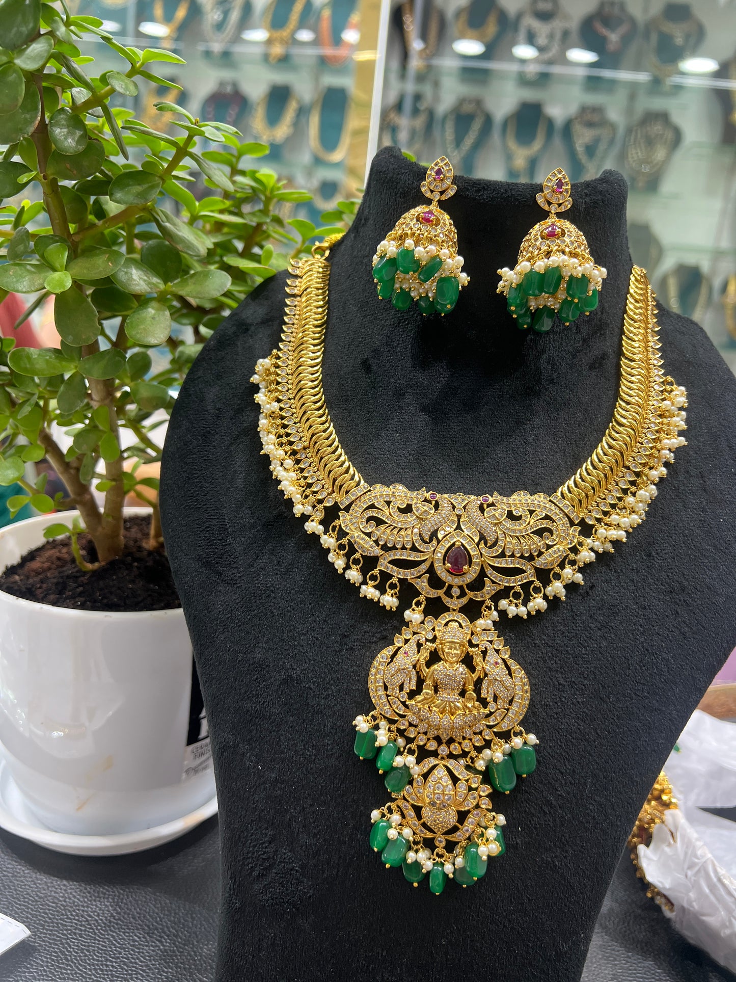 Matt necklace short