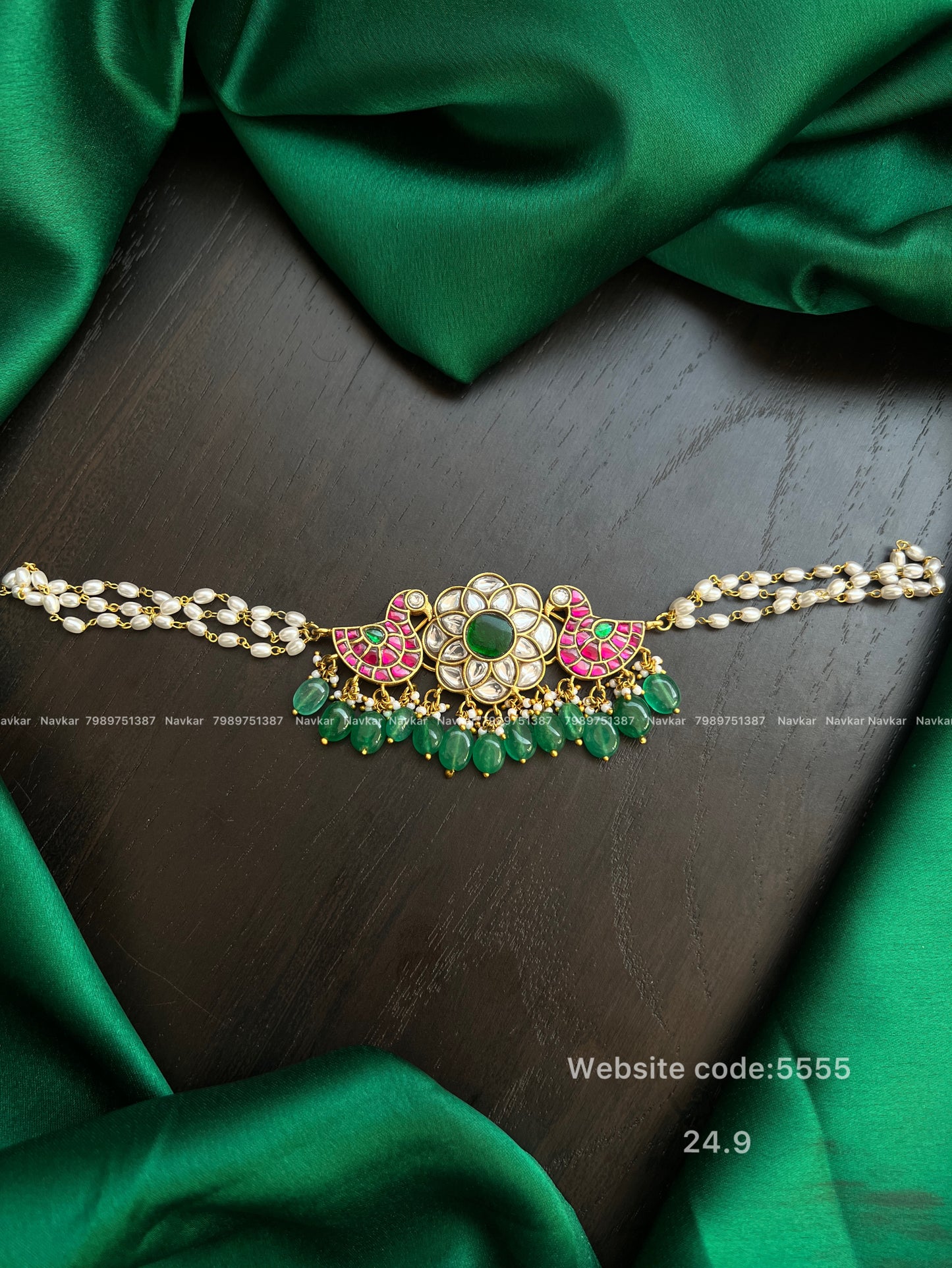 Kundan choker
