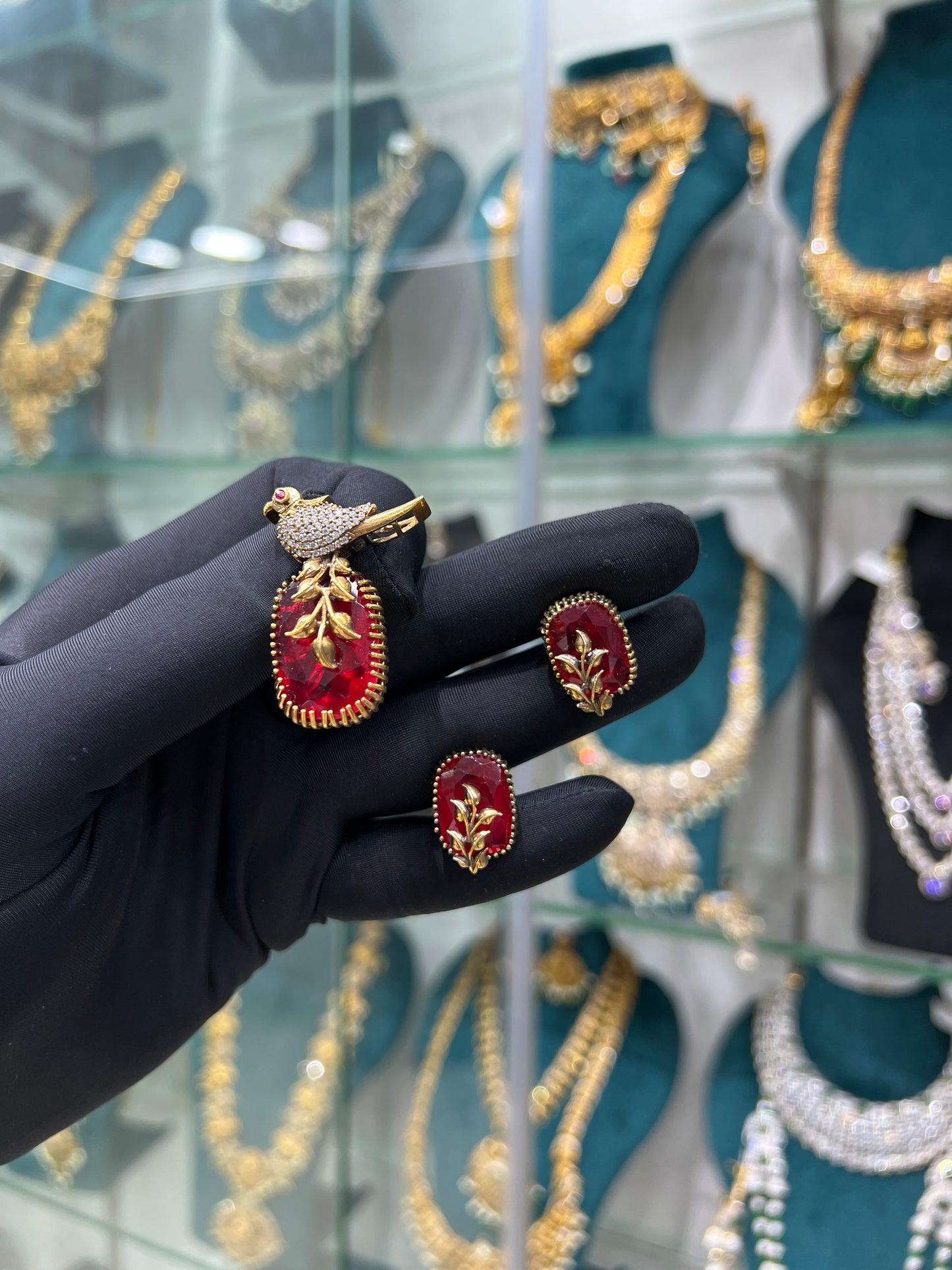 BIRD LOCKETS