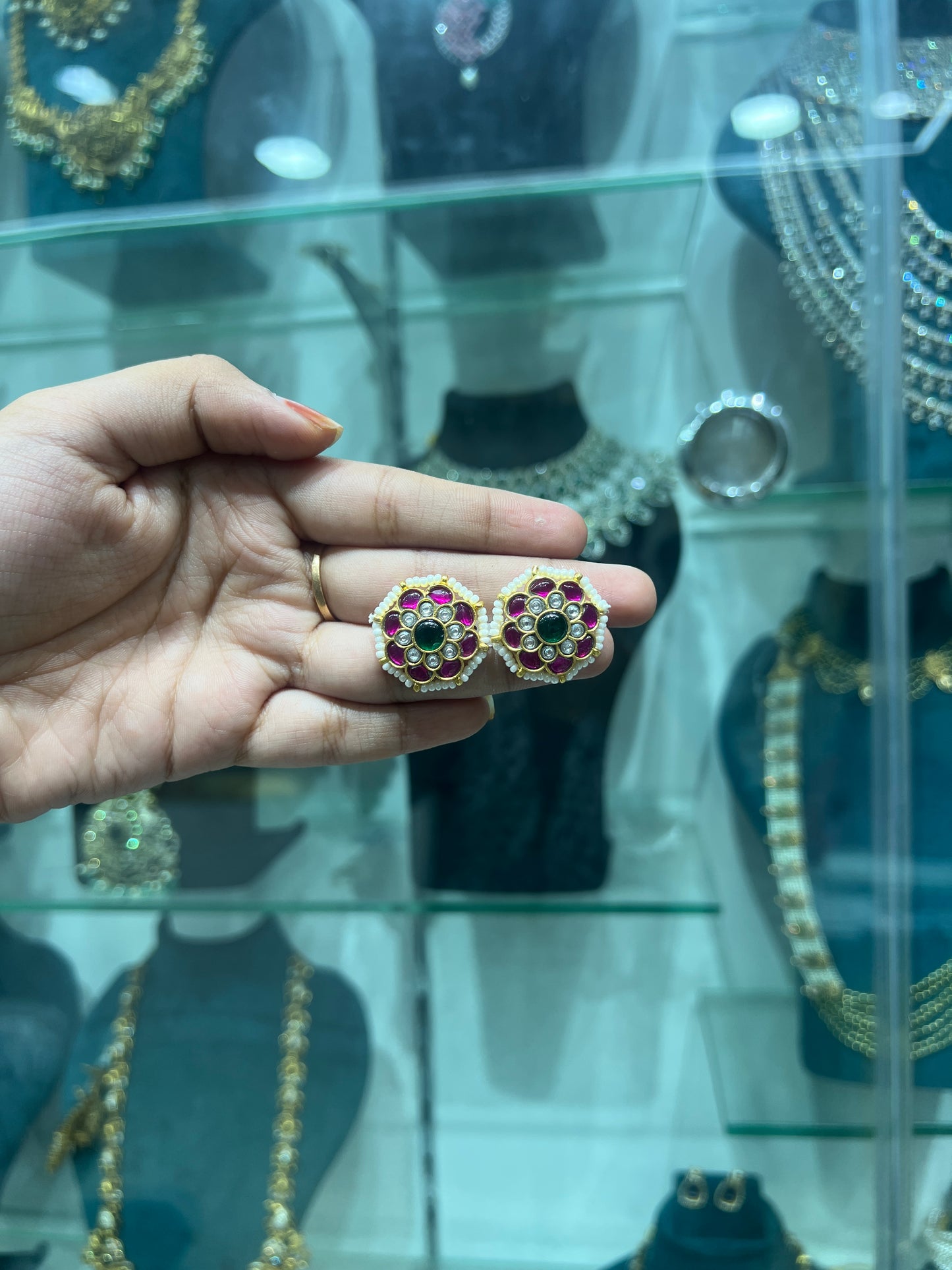 Kundan studs