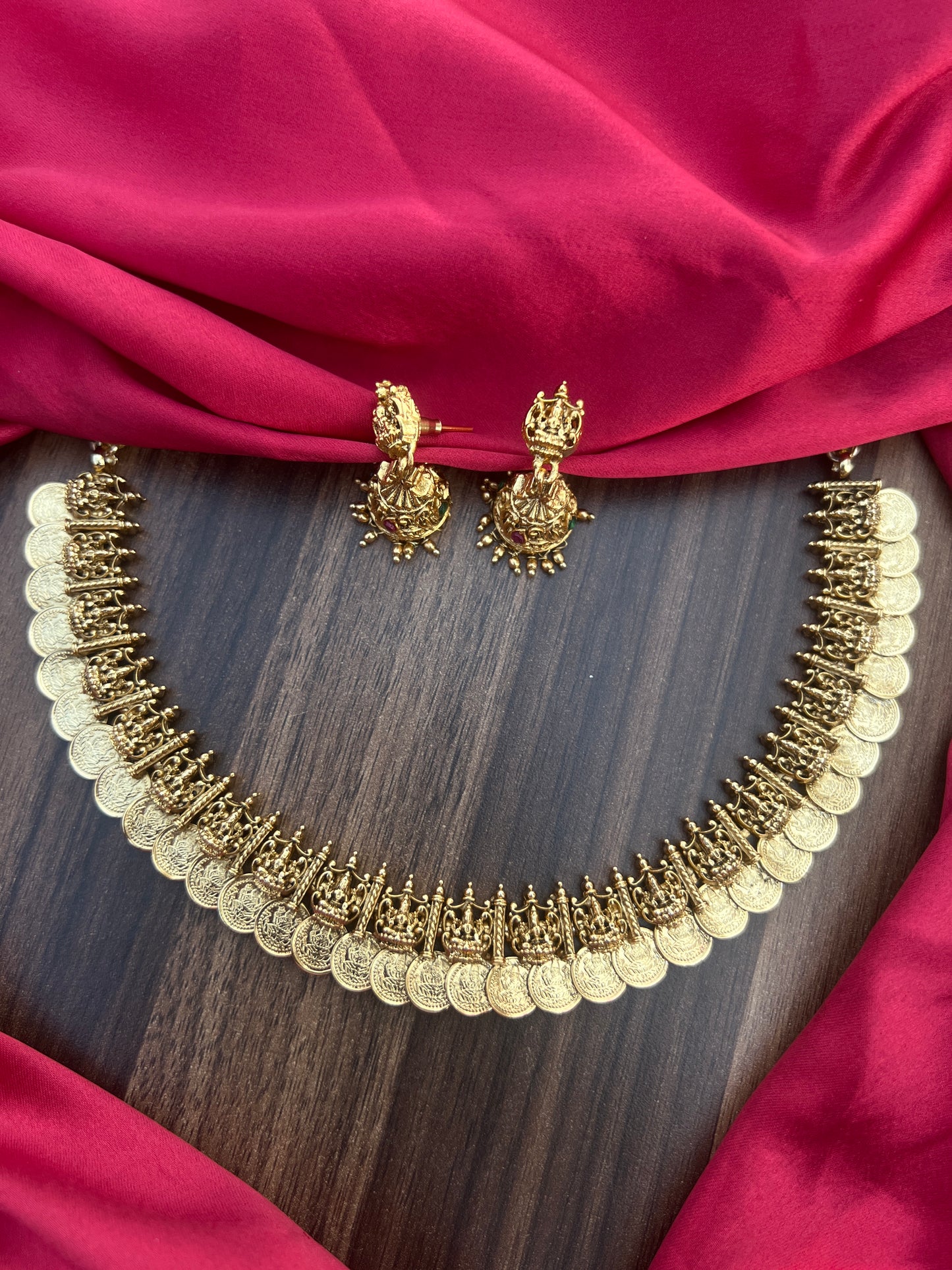 KASU. NECKLACE