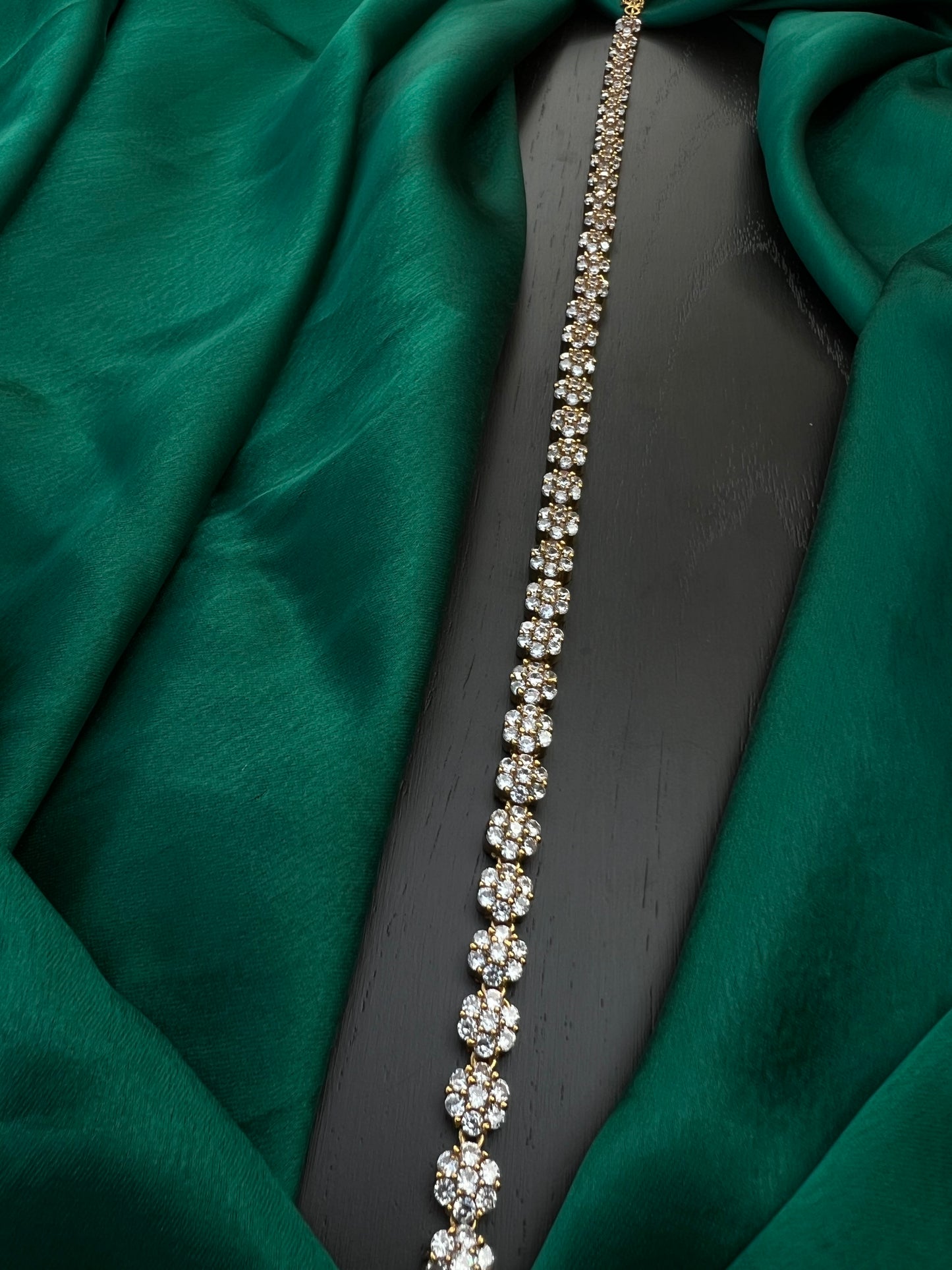 HIP CHAIN
