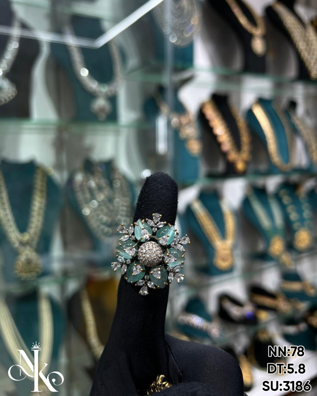 VICTORIYA FINGER RING