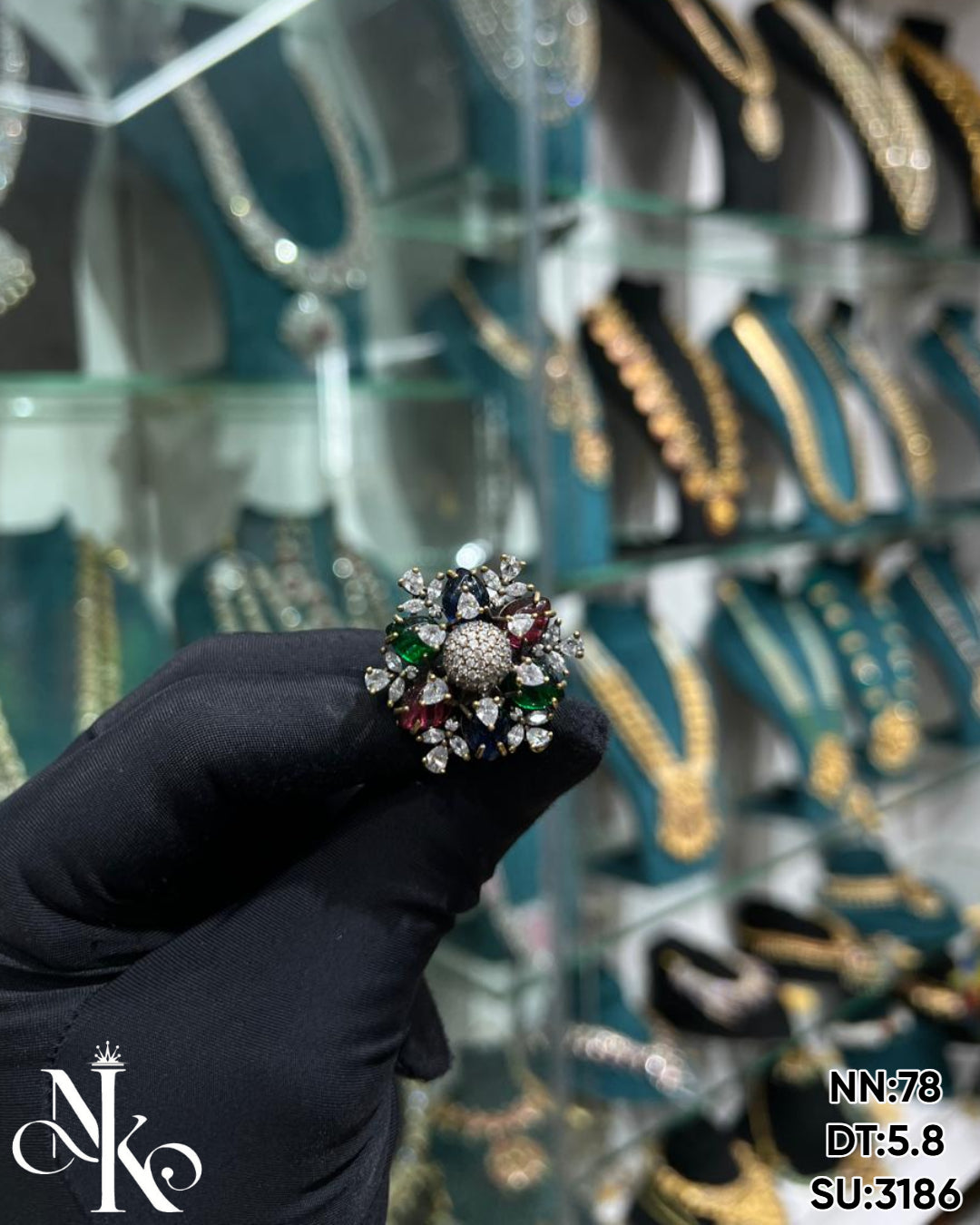 VICTORIYA FINGER RING