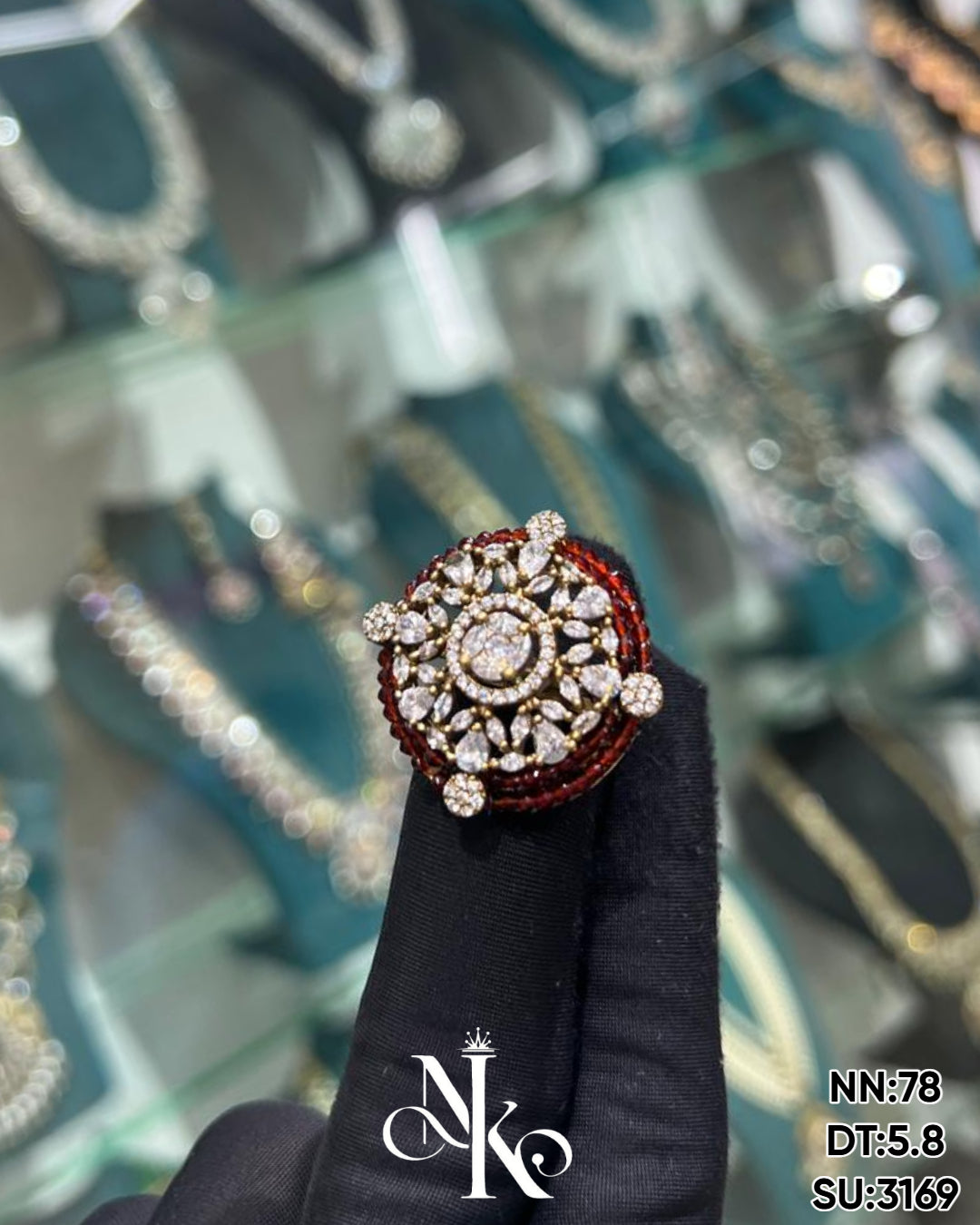 VICTORIYA FINGER RING