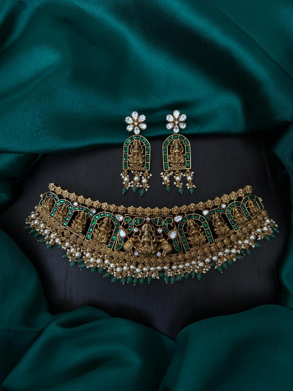 KUNDAN CHOKER AND EARRINGS
