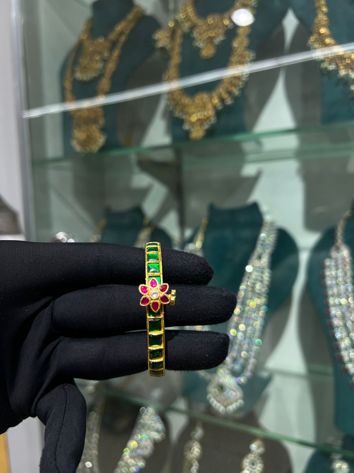 KUNDAN BANGLES SINGLE LINE (SINGLE - 1 QTY)