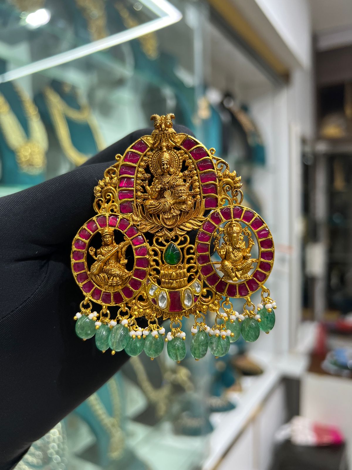 Jadaukundan locket
